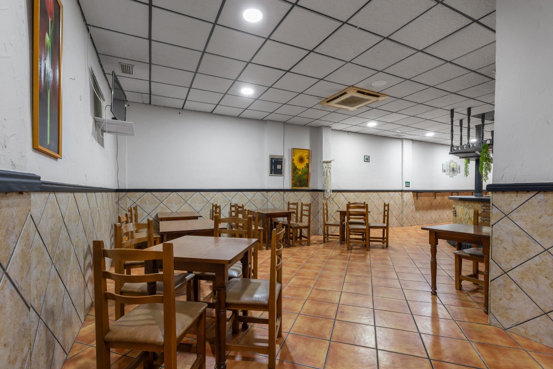 Revente - Commercial for sale - Torrevieja - Estacion de autobuses