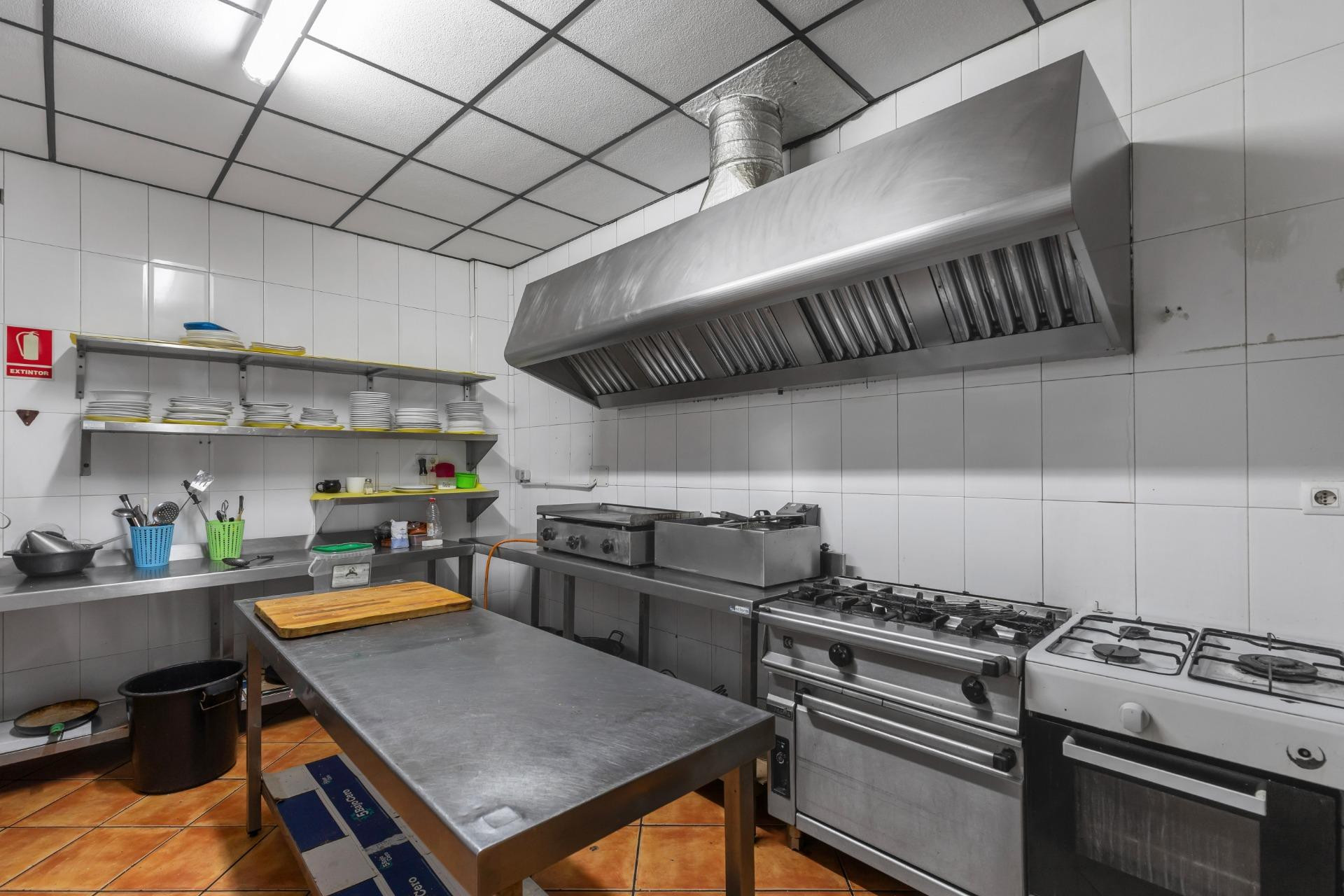 Revente - Commercial for sale - Torrevieja - Estacion de autobuses