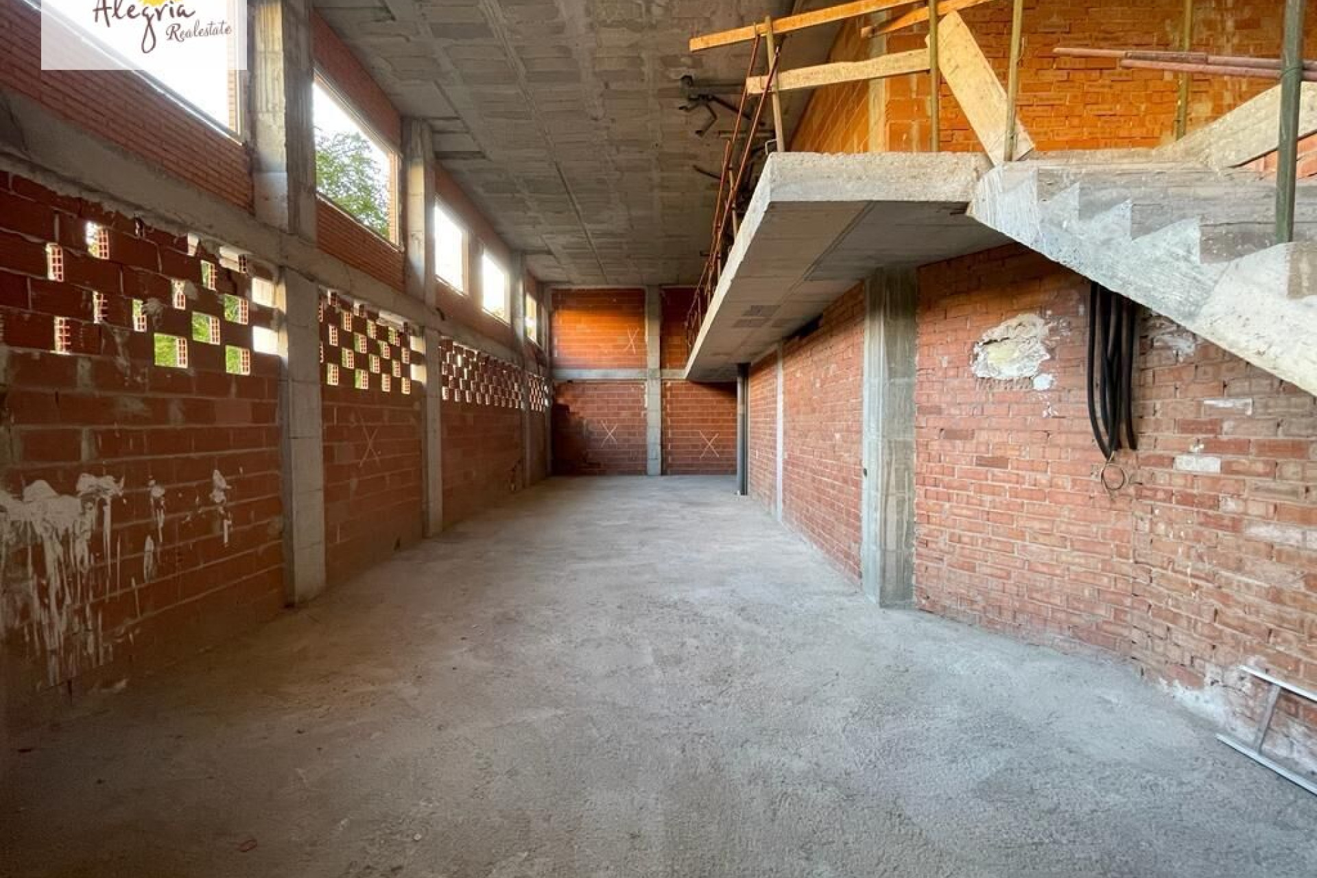 Revente - Commercial Unit - Alicante - Altozano