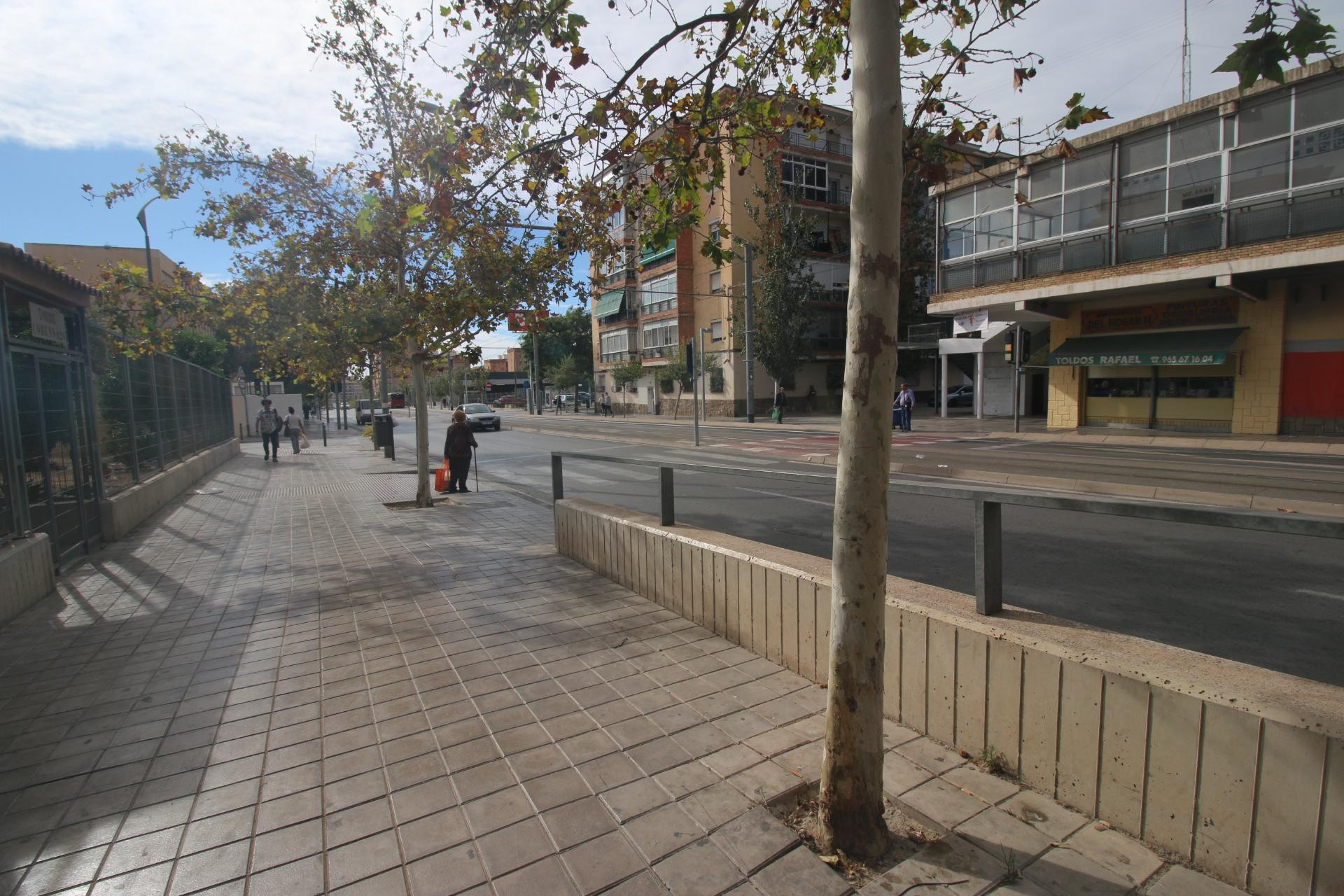 Revente - Commercial Unit - Alicante - Virgen del Remedio-Parque lo Morant