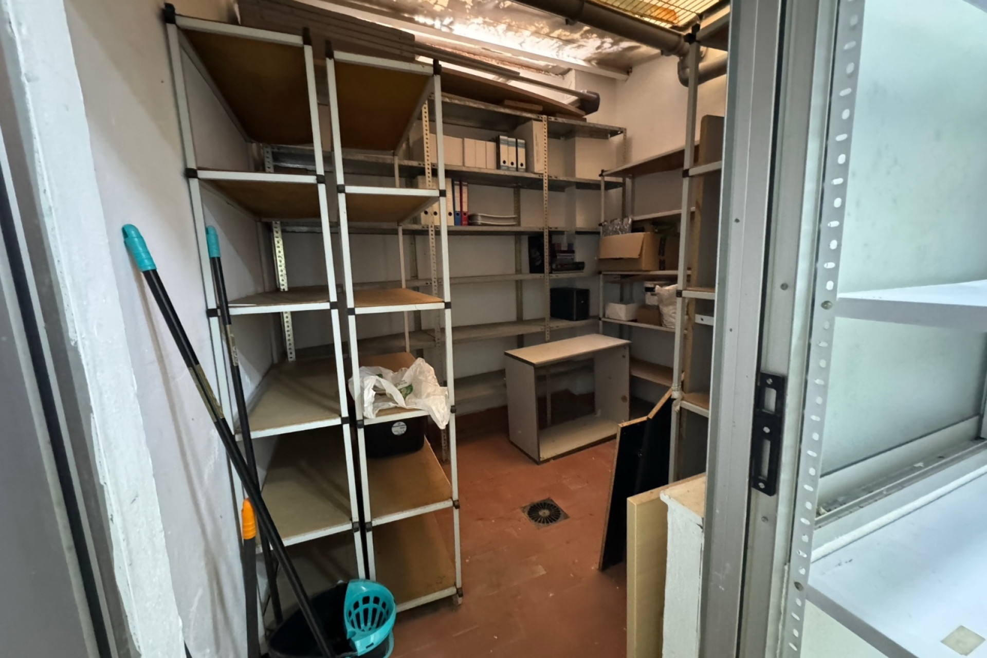 Revente - Commercial Unit - Guardamar del Segura