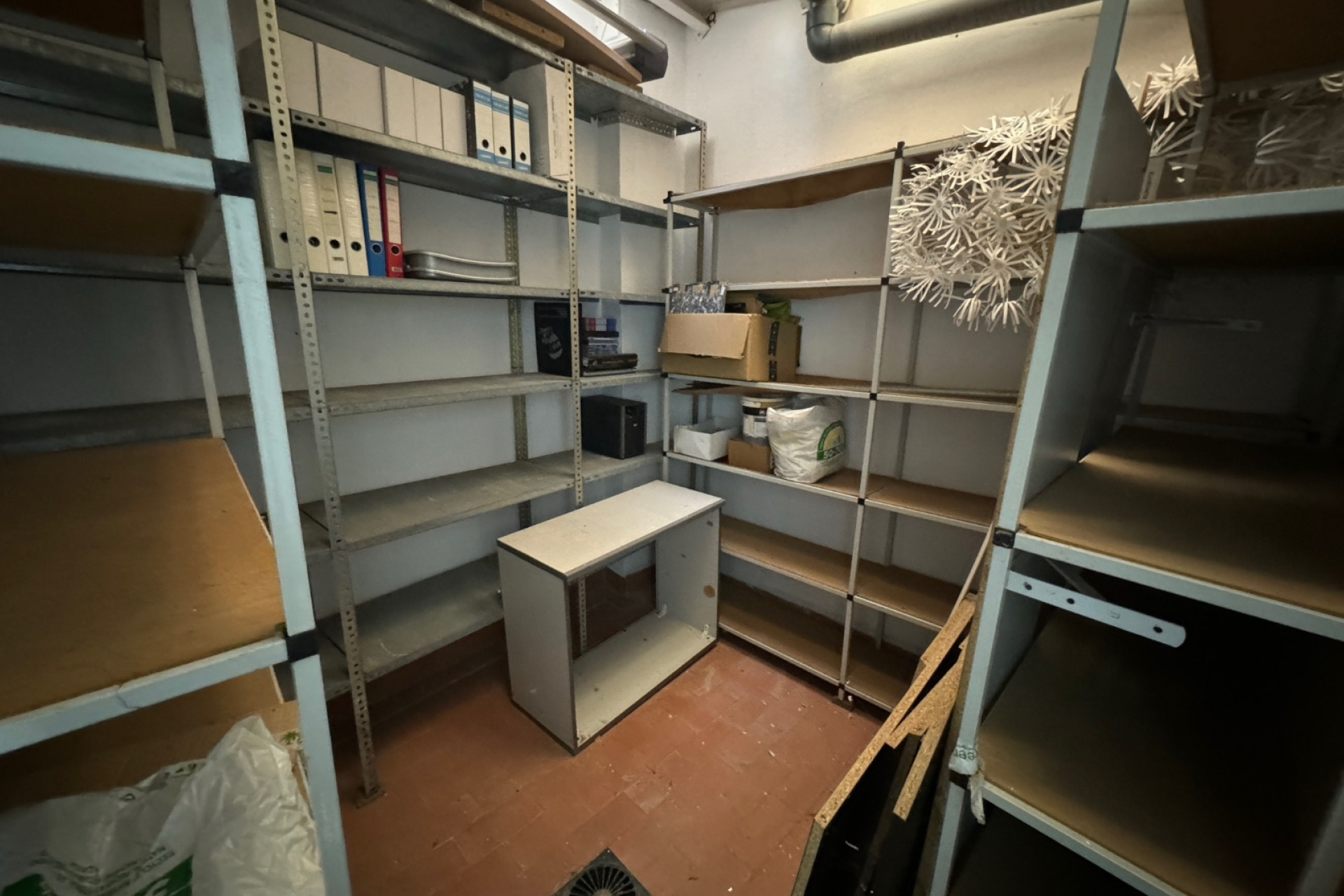 Revente - Commercial Unit - Guardamar del Segura