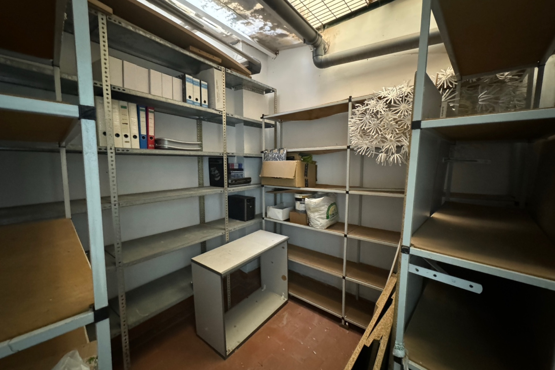 Revente - Commercial Unit - Guardamar del Segura