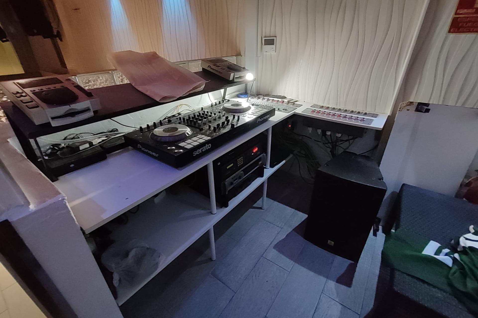 Revente - Commercial Unit - Orihuela Costa - Villamartín