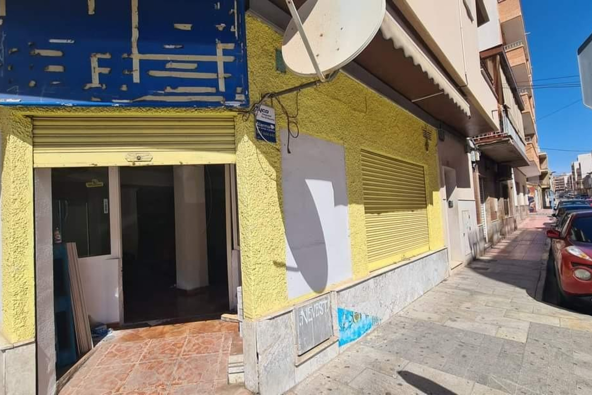 Revente - Commercial Unit - Torrevieja - Centro