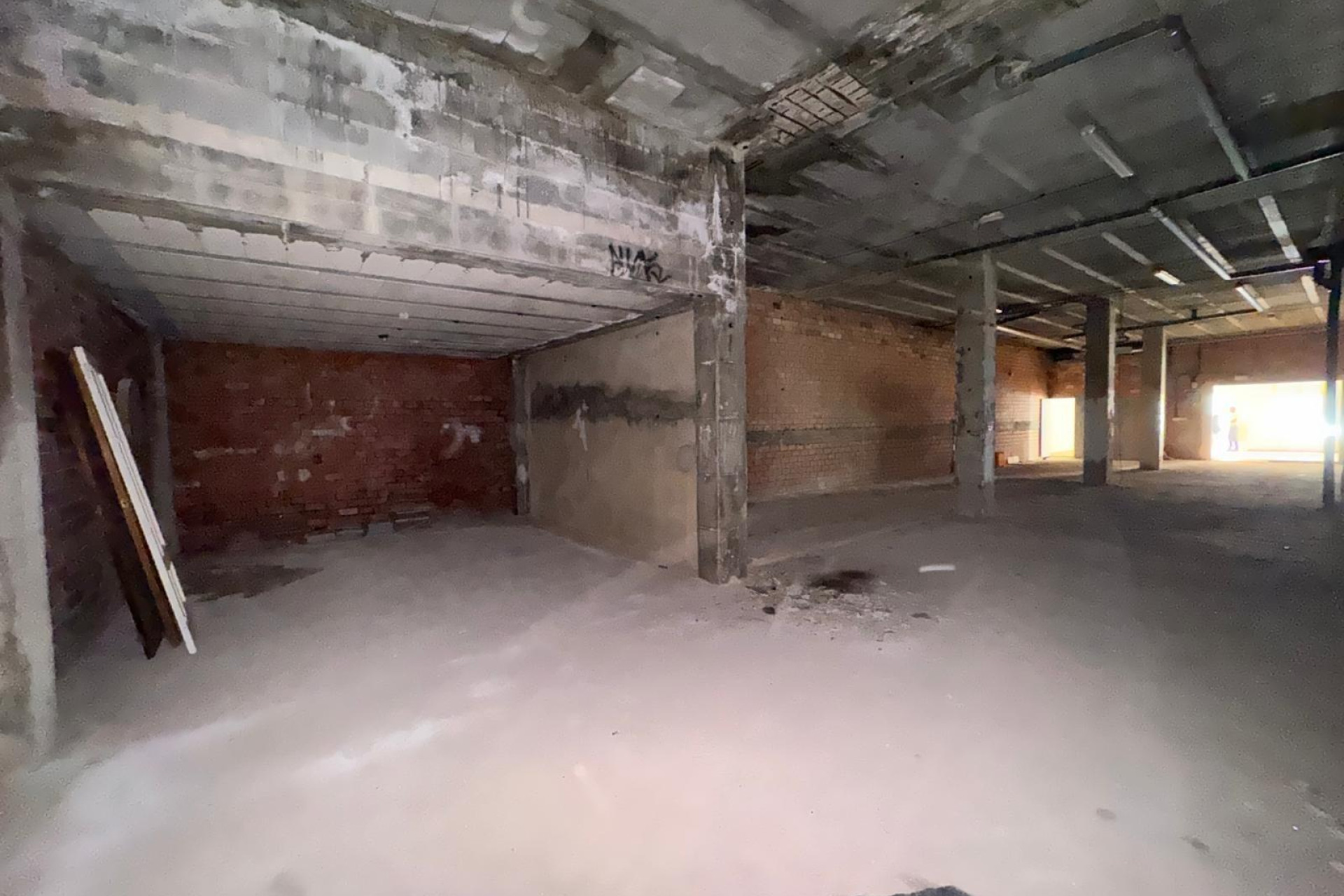 Revente - Commercial Unit - Torrevieja - Centro