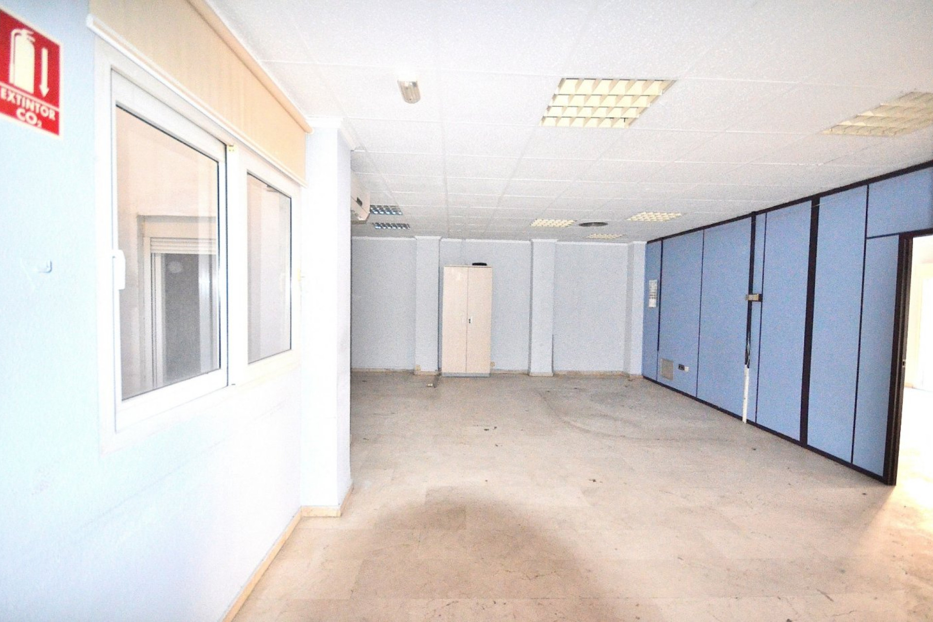 Revente - Commercial Unit - Torrevieja - Centro