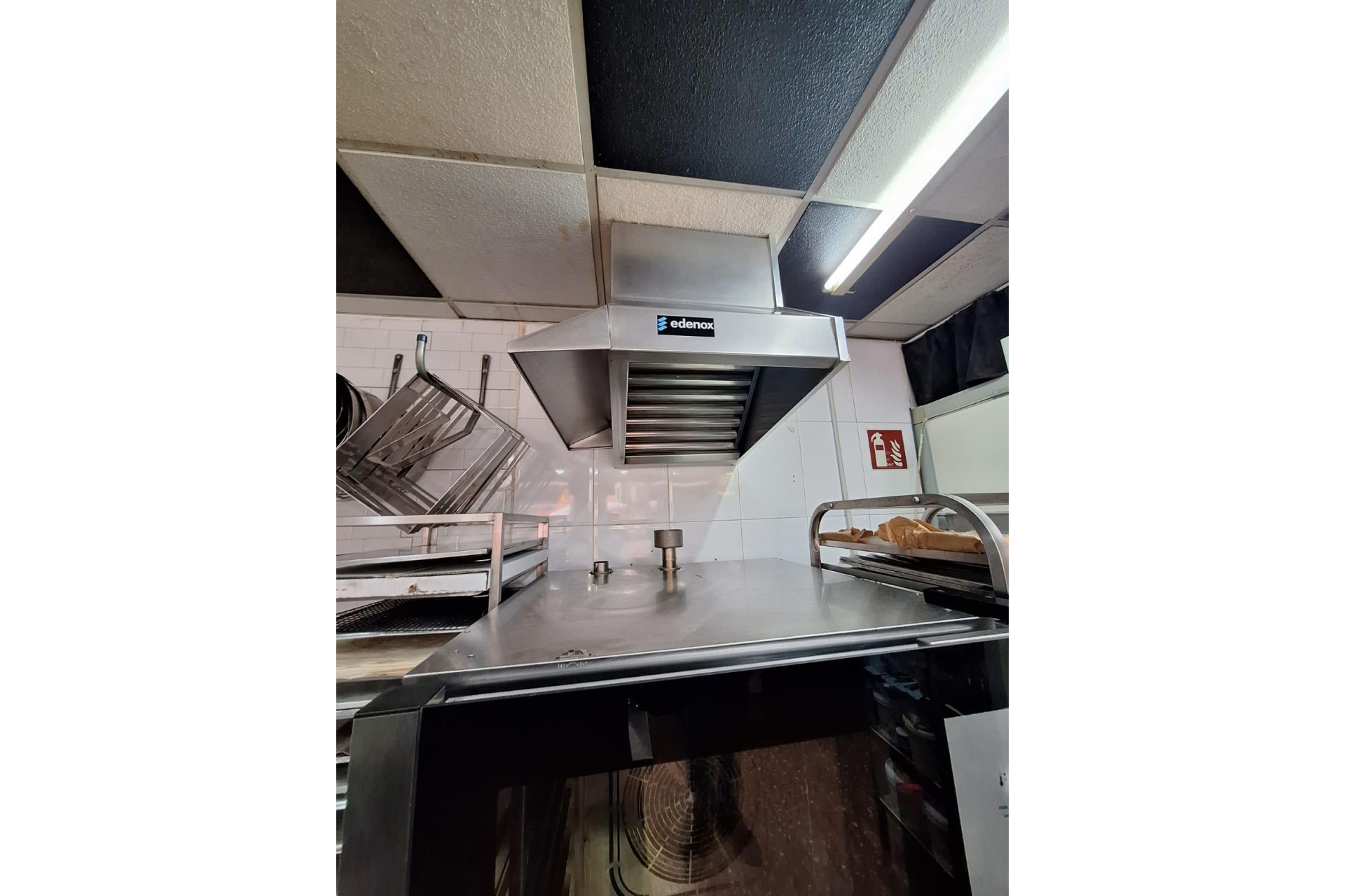 Revente - Commercial Unit - Torrevieja - Centro