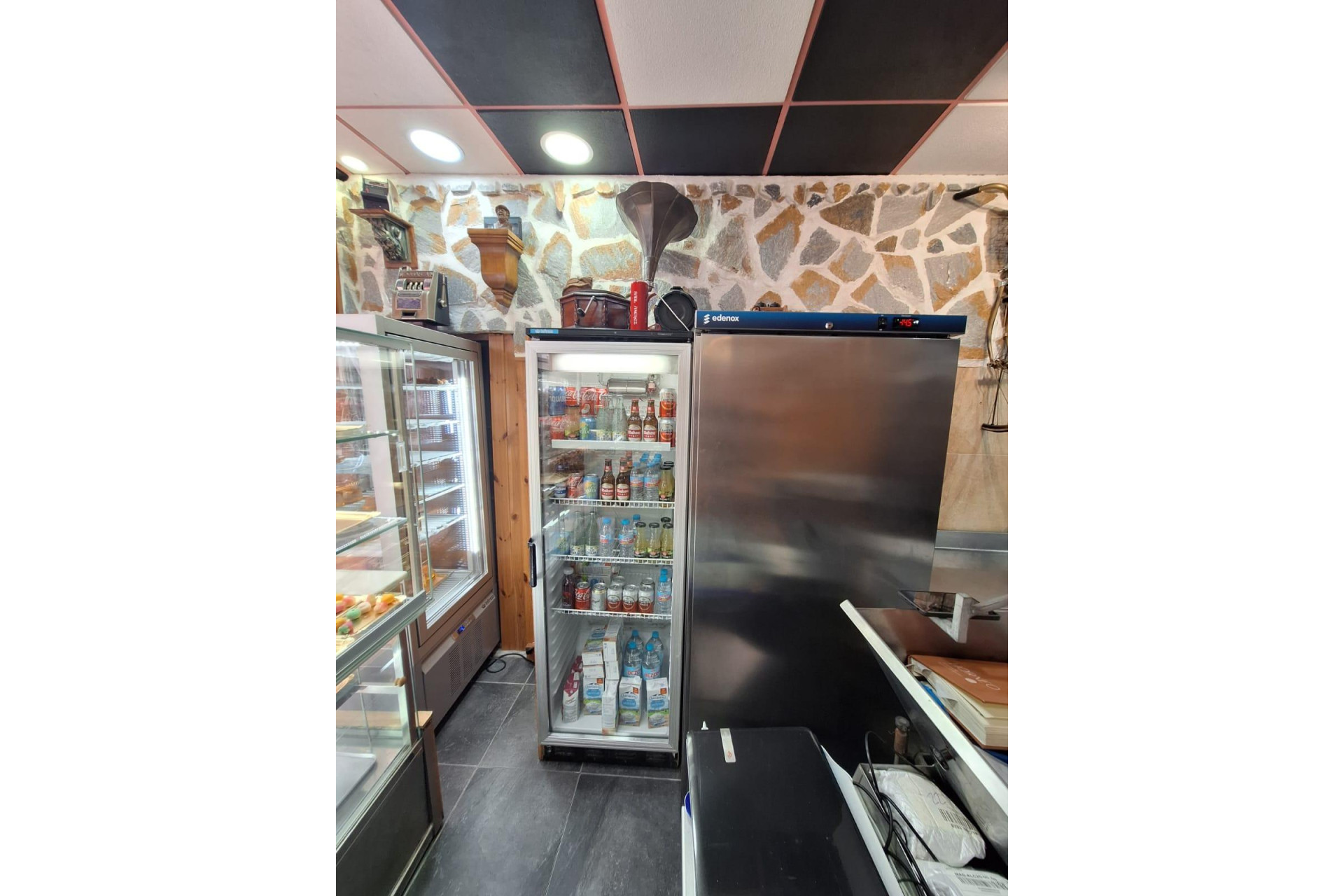 Revente - Commercial Unit - Torrevieja - Centro