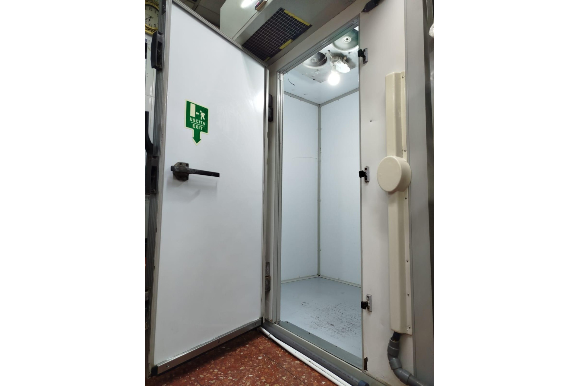 Revente - Commercial Unit - Torrevieja - Centro