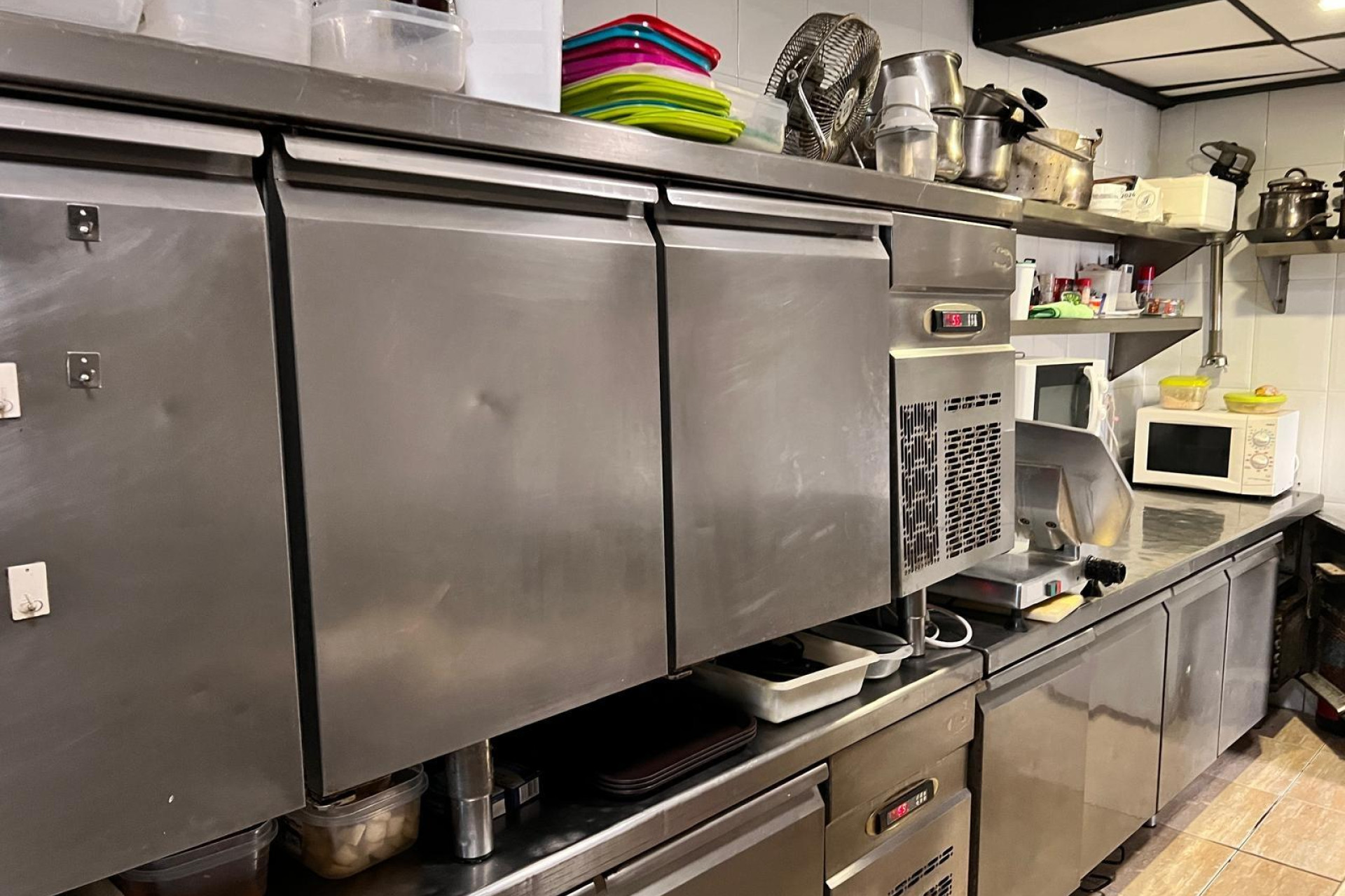 Revente - Commercial Unit - Torrevieja - Playa del Cura