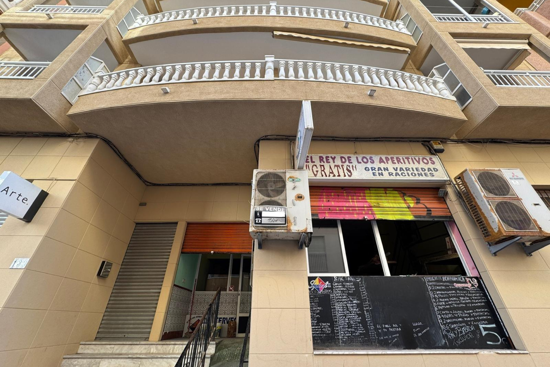 Revente - Commercial Unit - Torrevieja - Playa del Cura