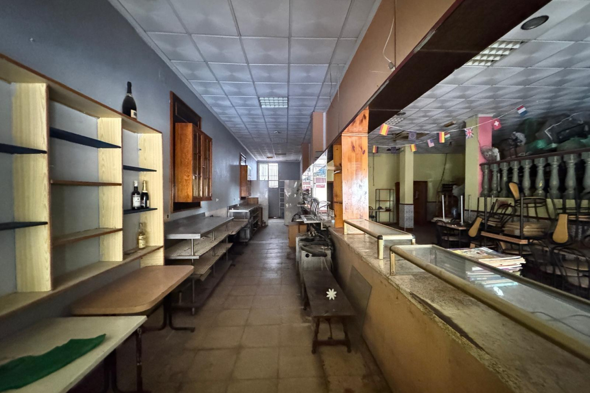 Revente - Commercial Unit - Torrevieja - Playa del Cura