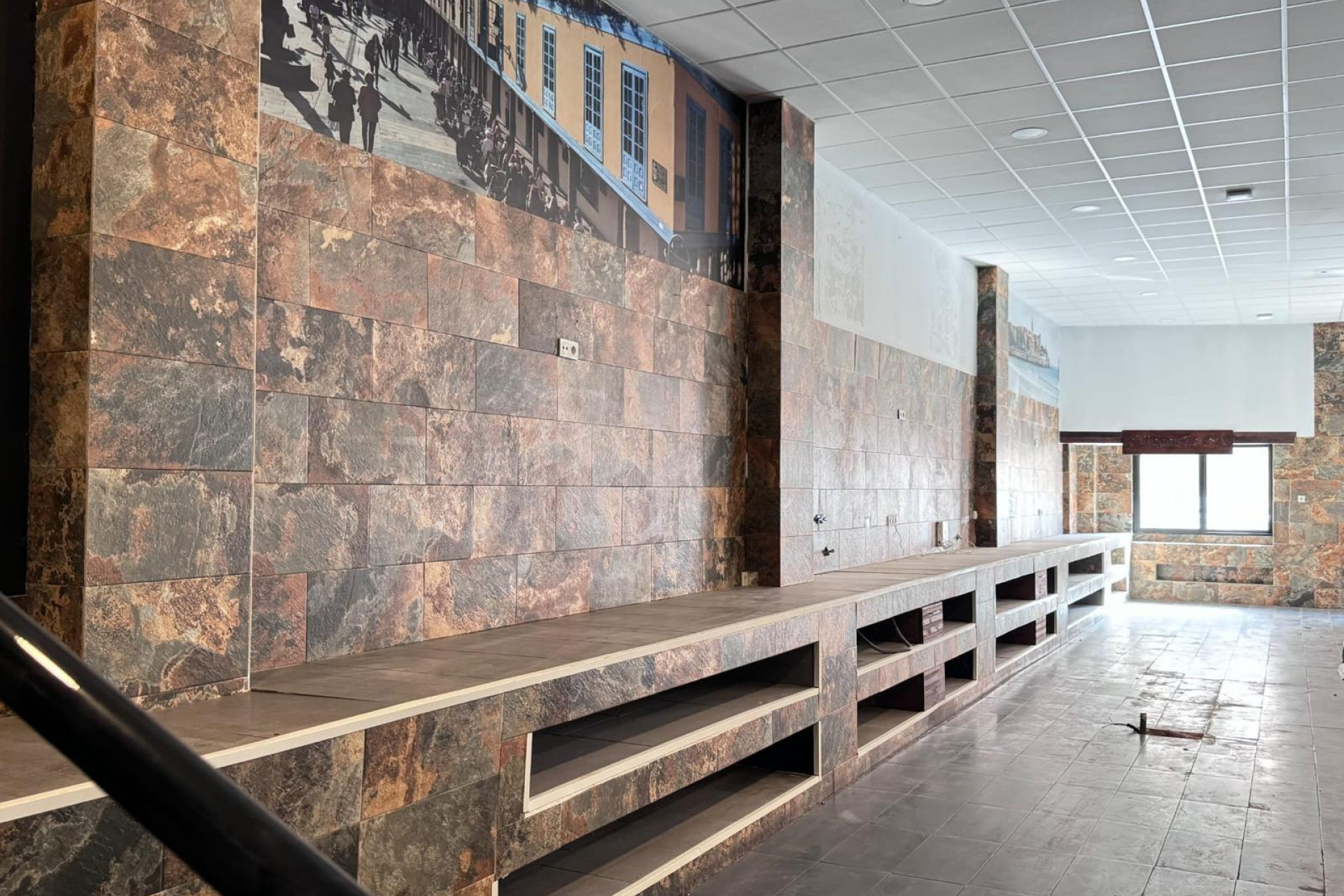 Revente - Commercial Unit - Torrevieja - Playa del Cura