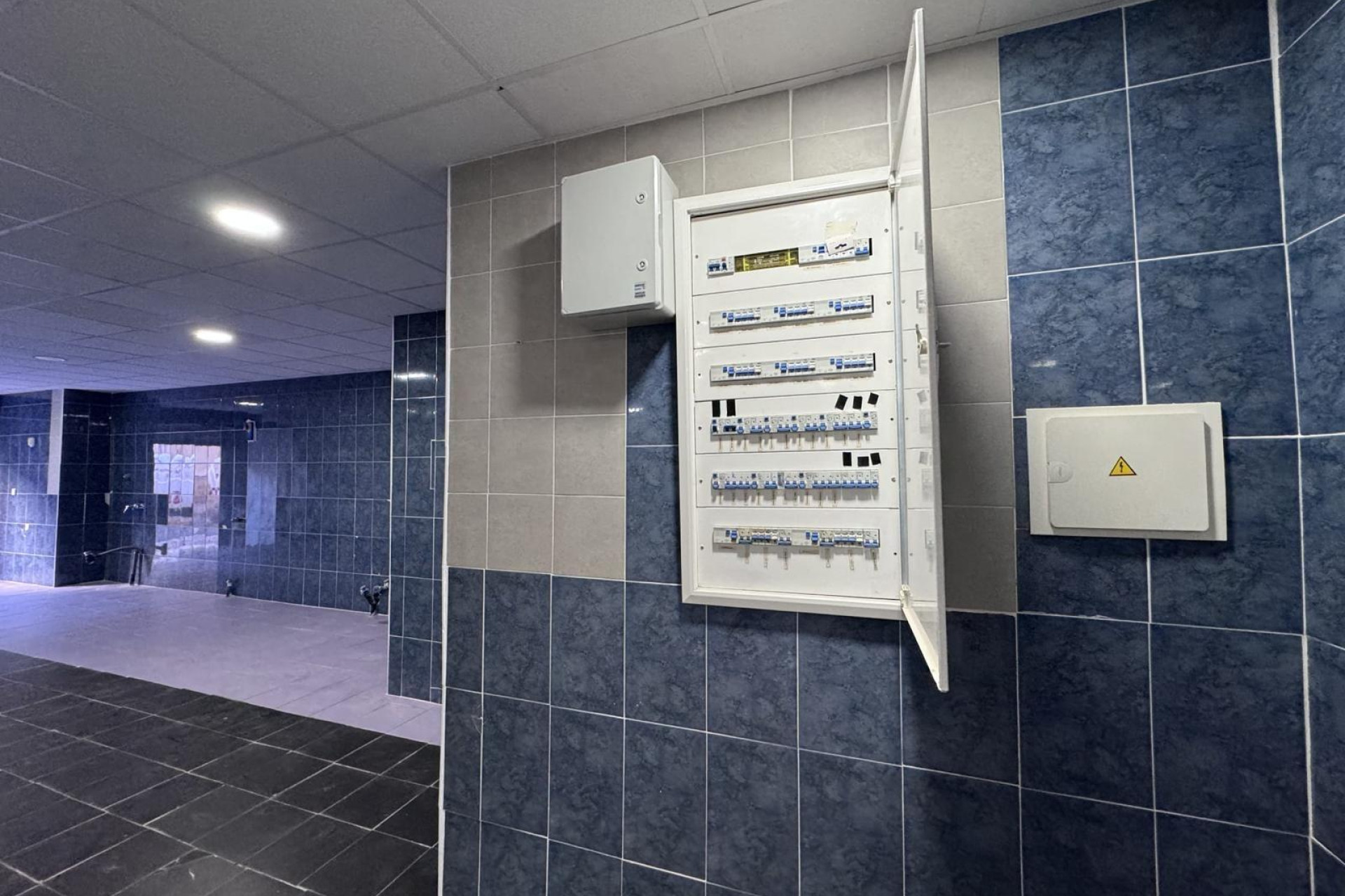 Revente - Commercial Unit - Torrevieja - Playa del Cura