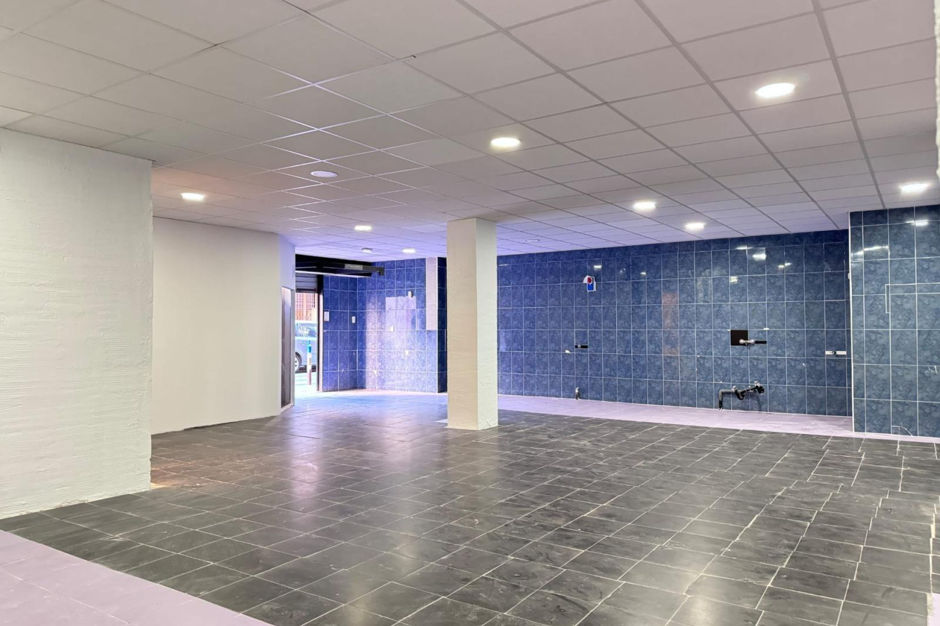 Revente - Commercial Unit - Torrevieja - Playa del Cura