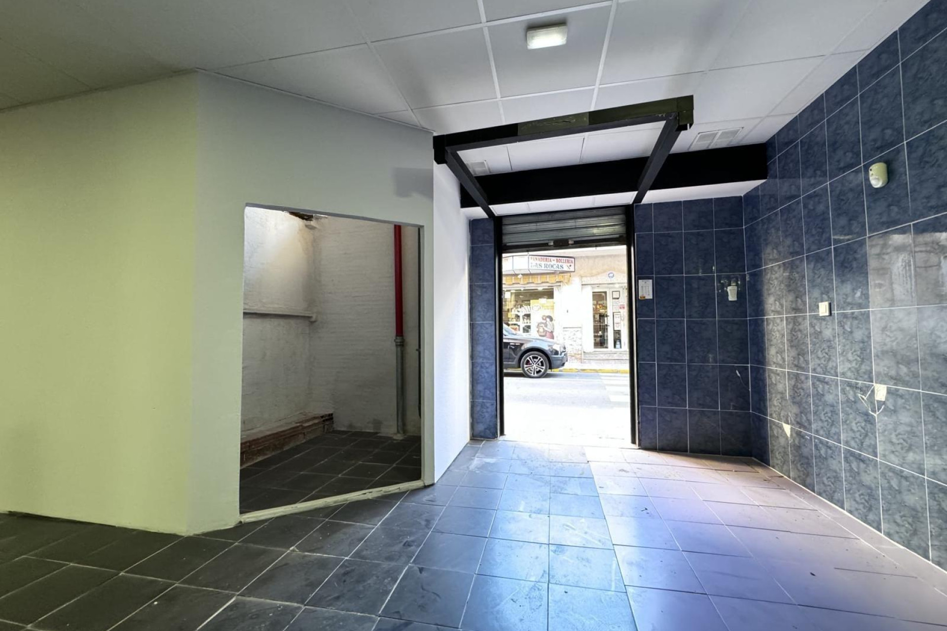 Revente - Commercial Unit - Torrevieja - Playa del Cura