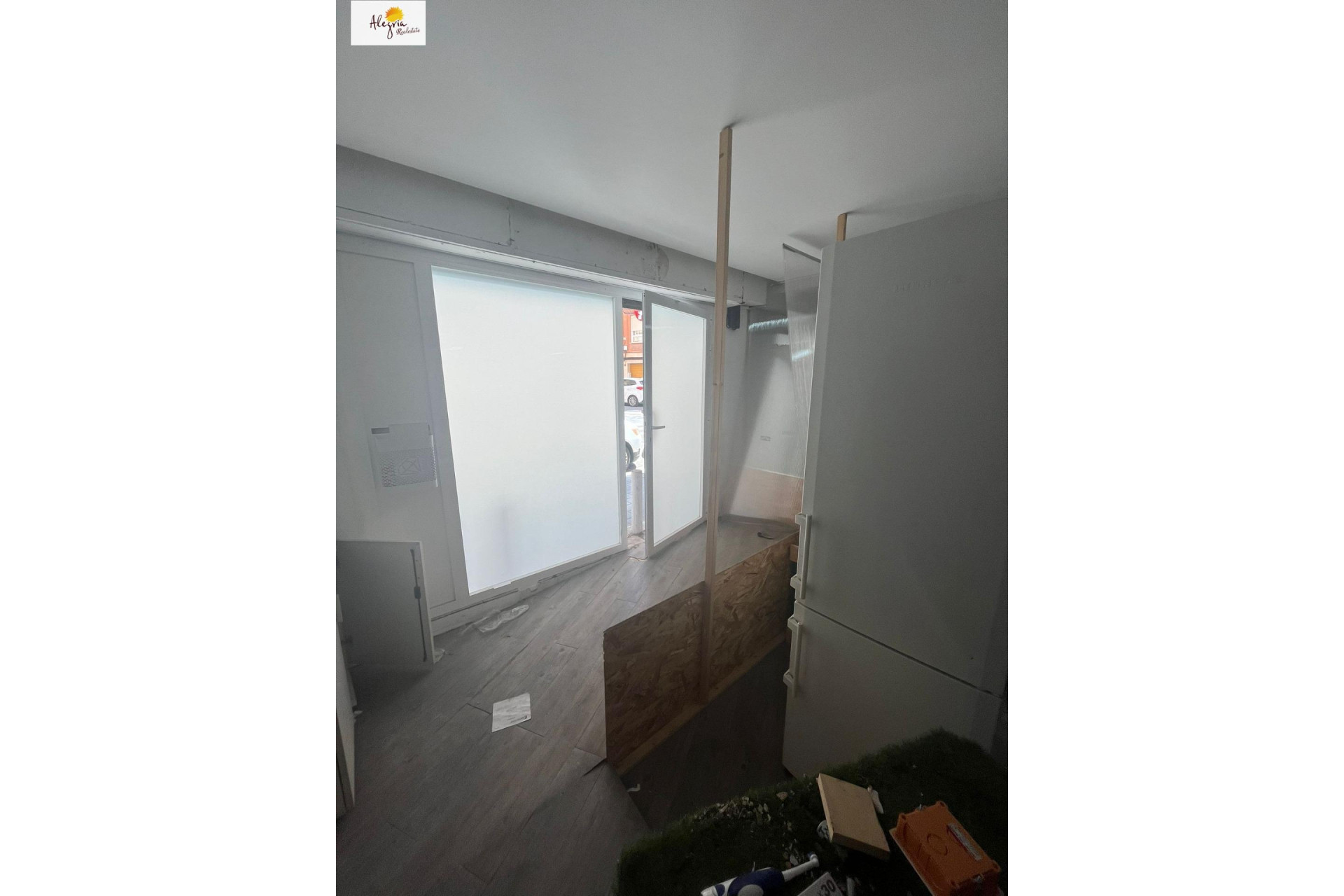 Revente - Commercial Unit - Valencia - Benicalap