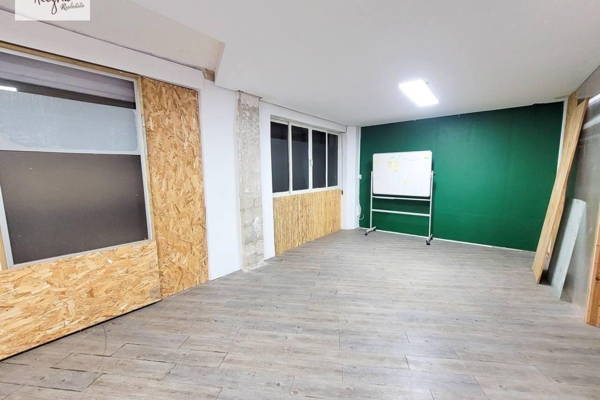 Revente - Commercial Unit - Valencia - Benicalap