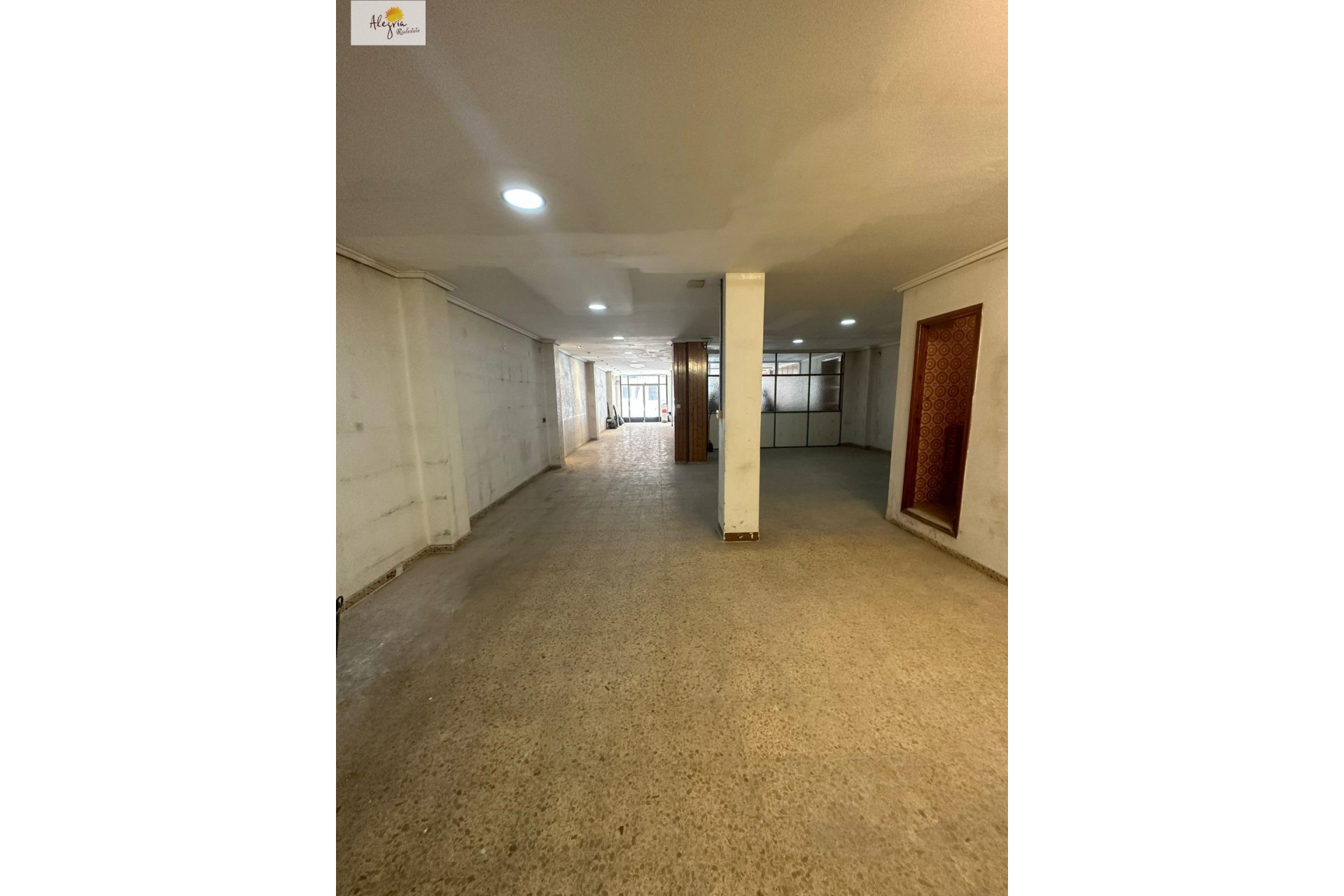 Revente - Commercial Unit - Valencia - Patraix