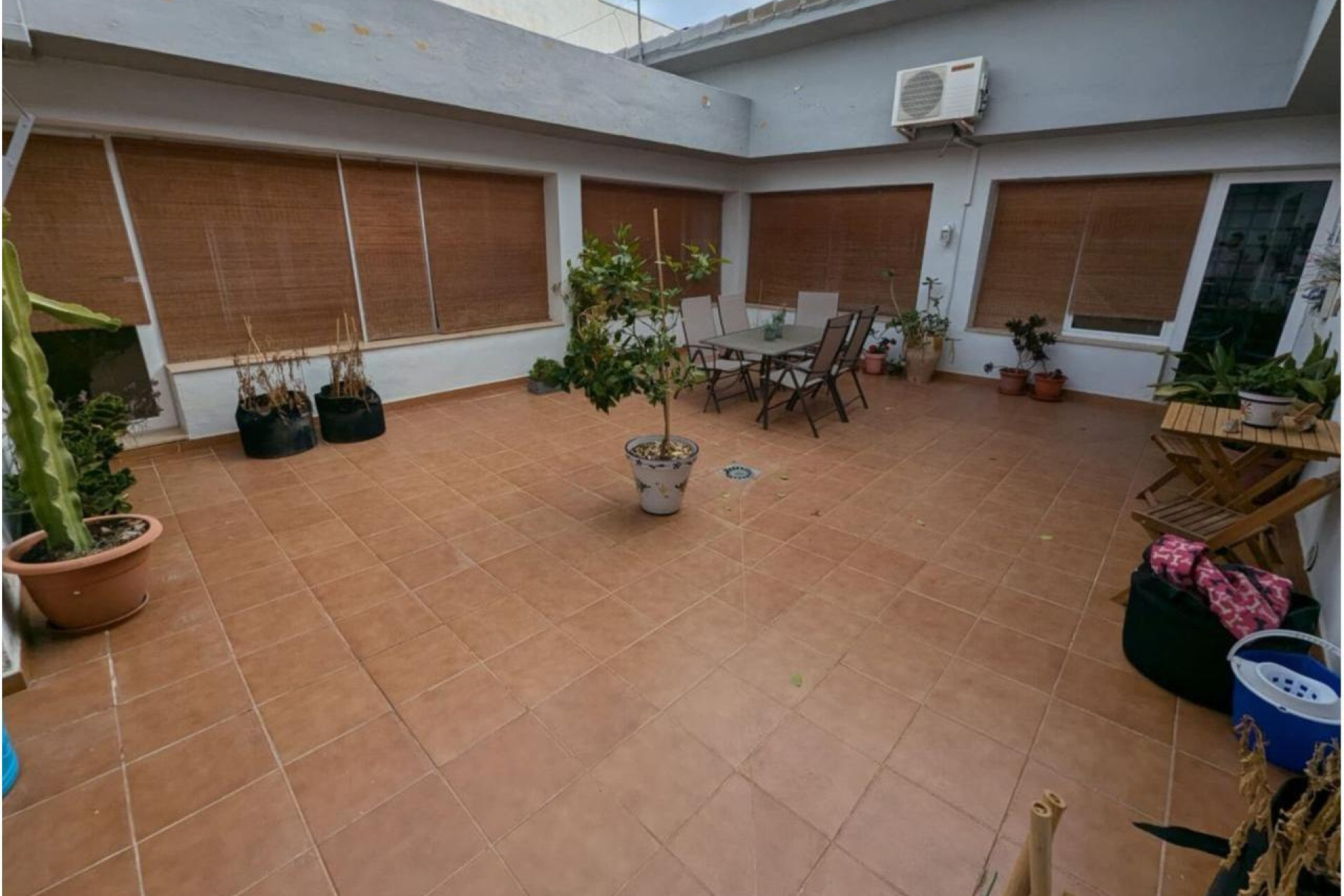 Revente - Country House - SAX