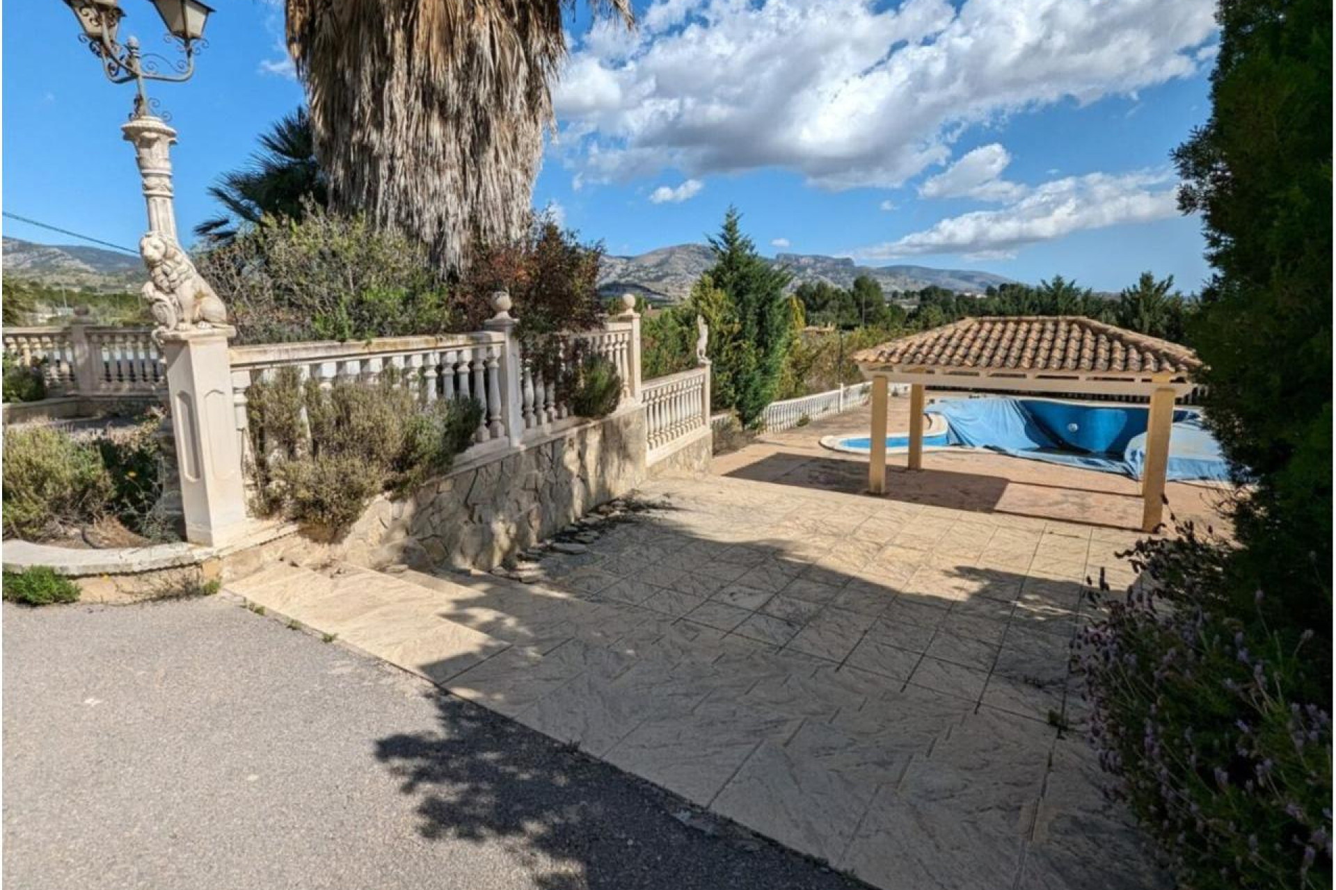 Revente - Country House - SAX