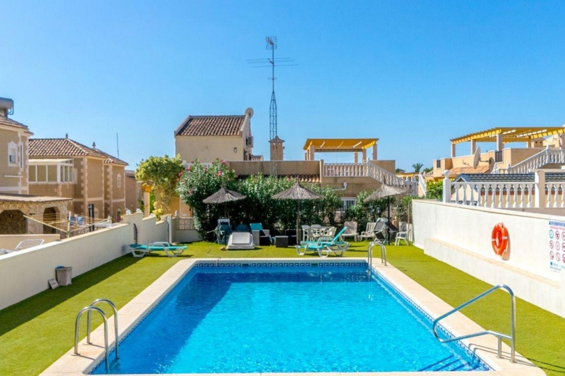 Revente - Detached Villa - Orihuela Costa - Villamartin