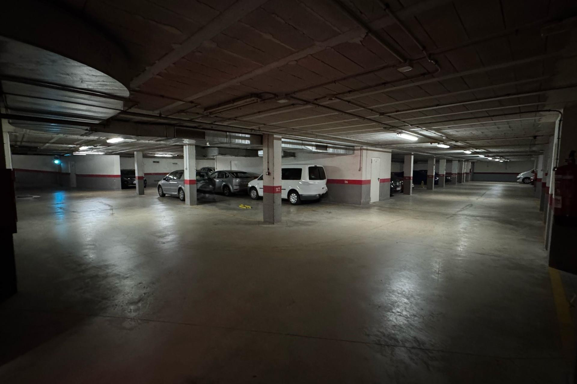 Revente - Garaje - Torrevieja - Centro