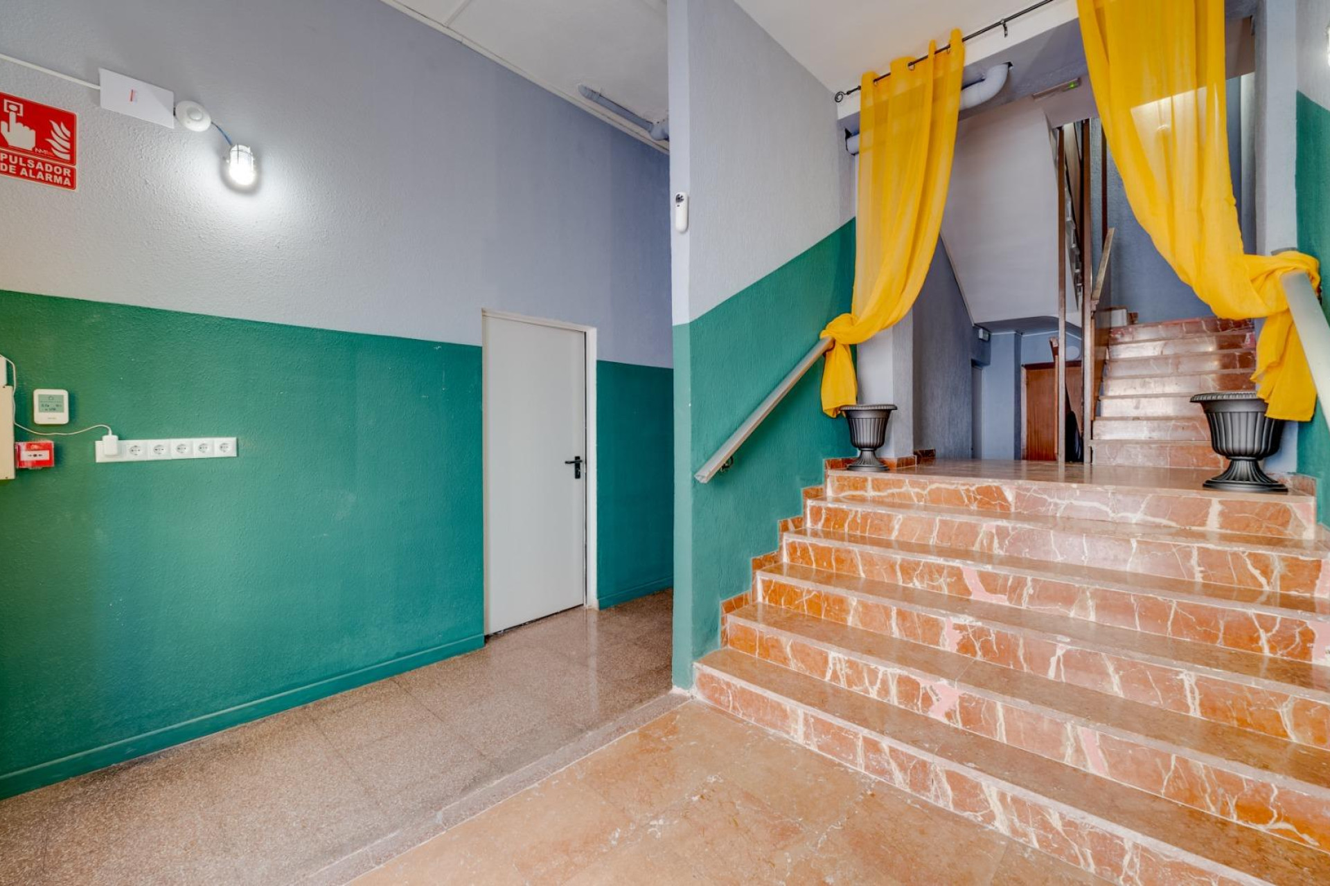 Revente - Hotel - Alicante - Altozano