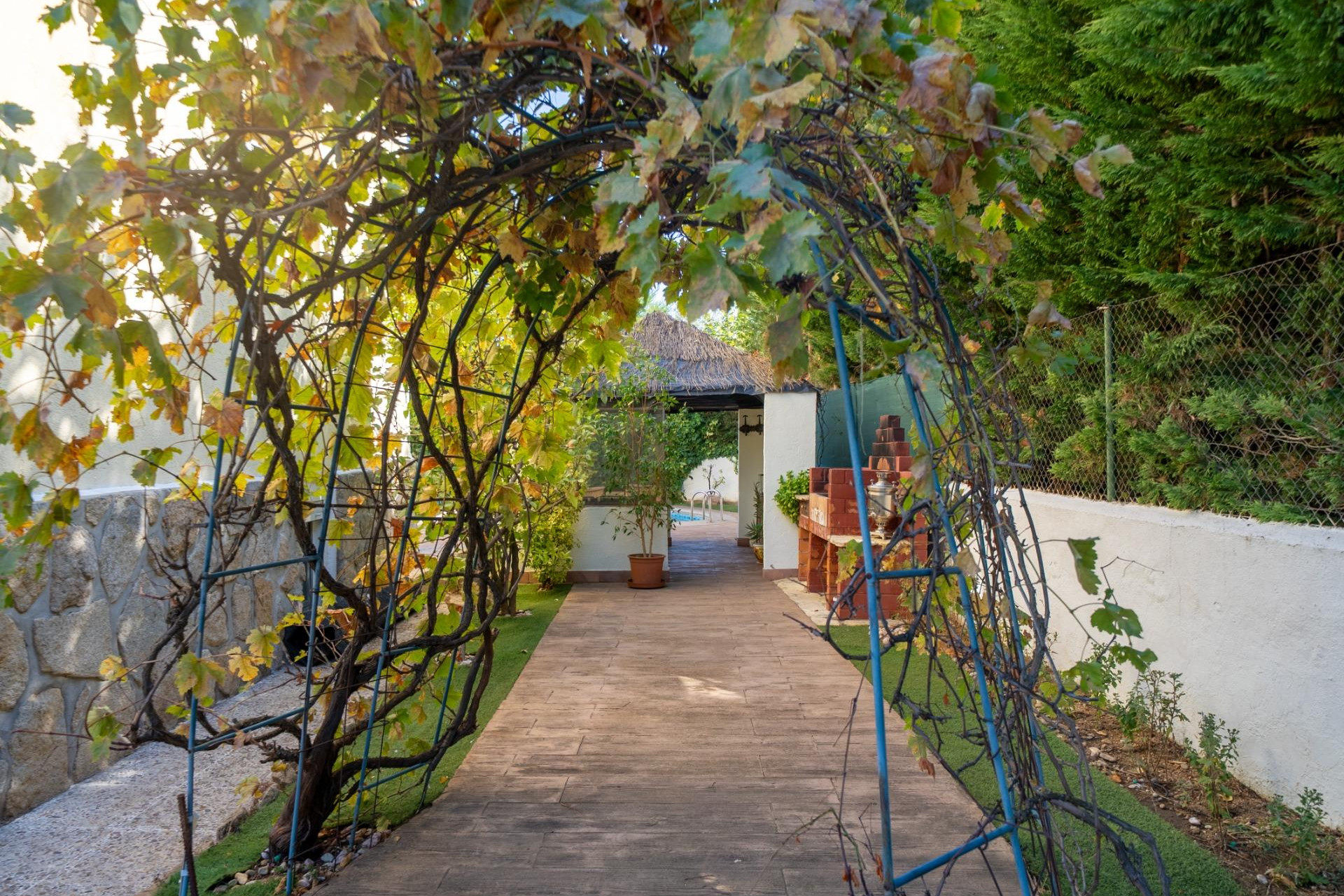 Revente - House - San Martin de Valdeiglesias - Garnacho