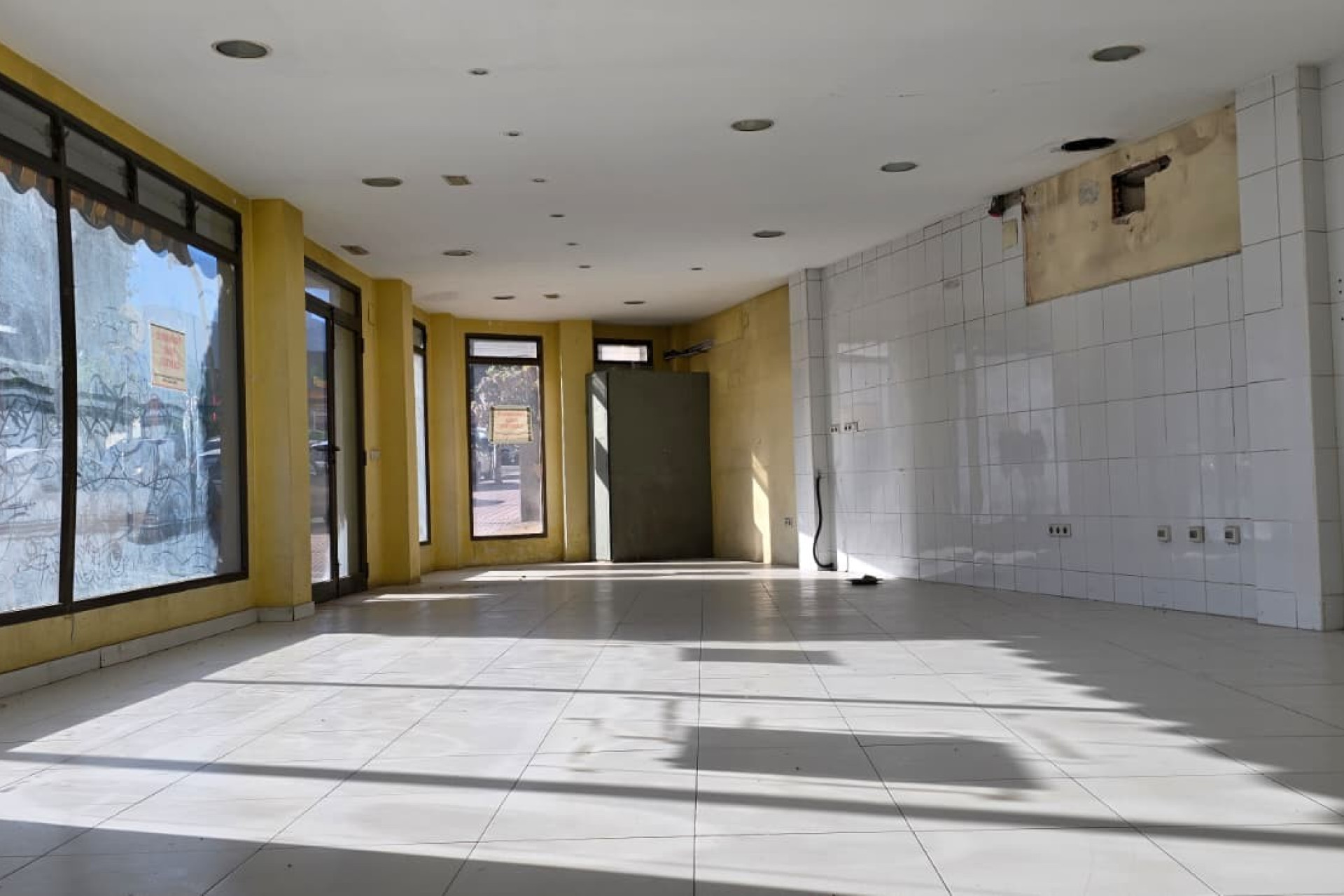 Revente - local - Alfaz del Pi - Alfas del Pí