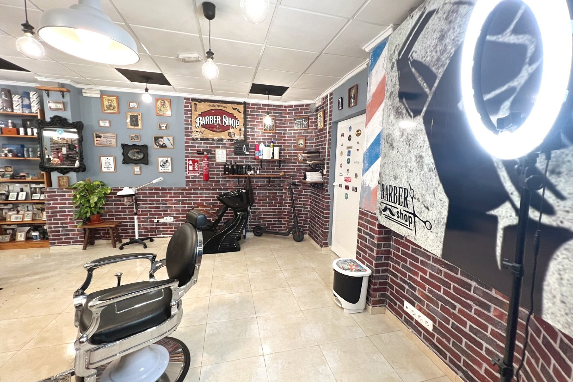 Revente - Local comercial - Guardamar del Segura