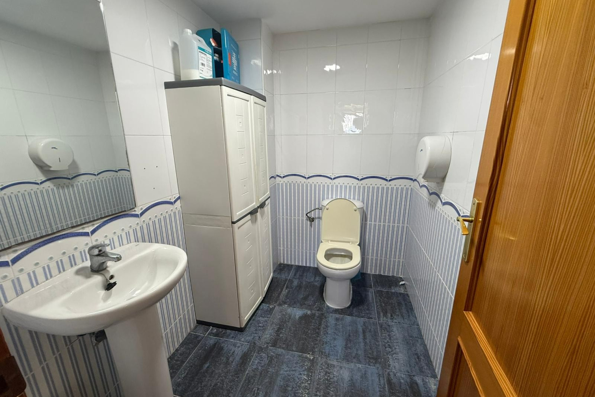 Revente - local - Piles - Playa