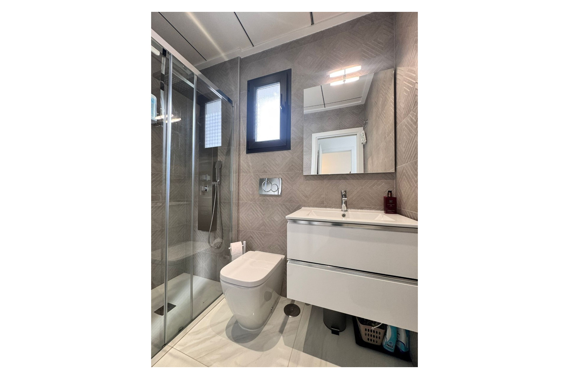 Revente - Maison de ville - Polop