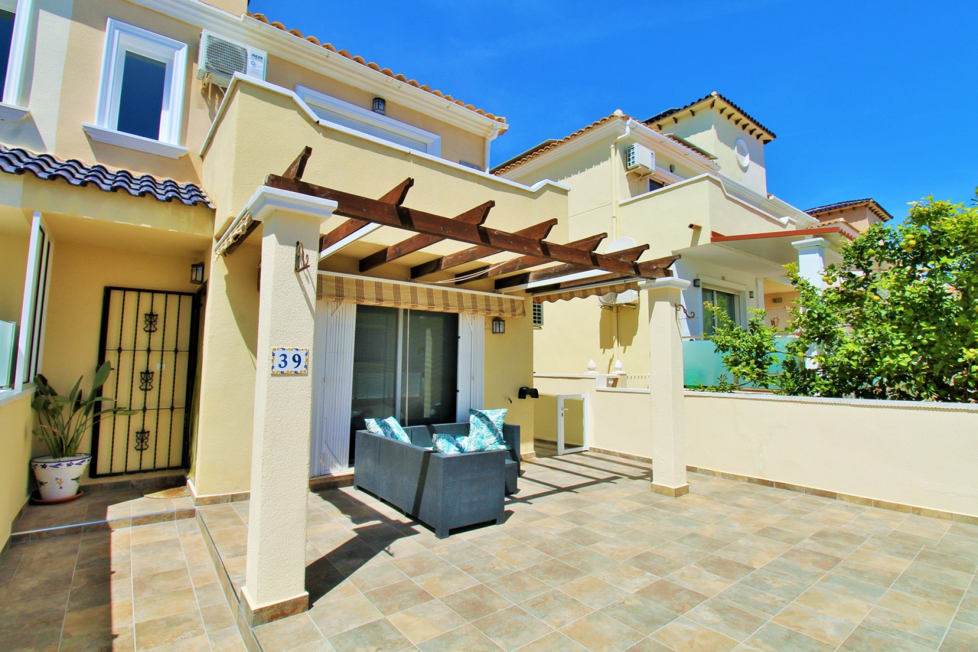 Revente - Maison de ville - Villamartin
