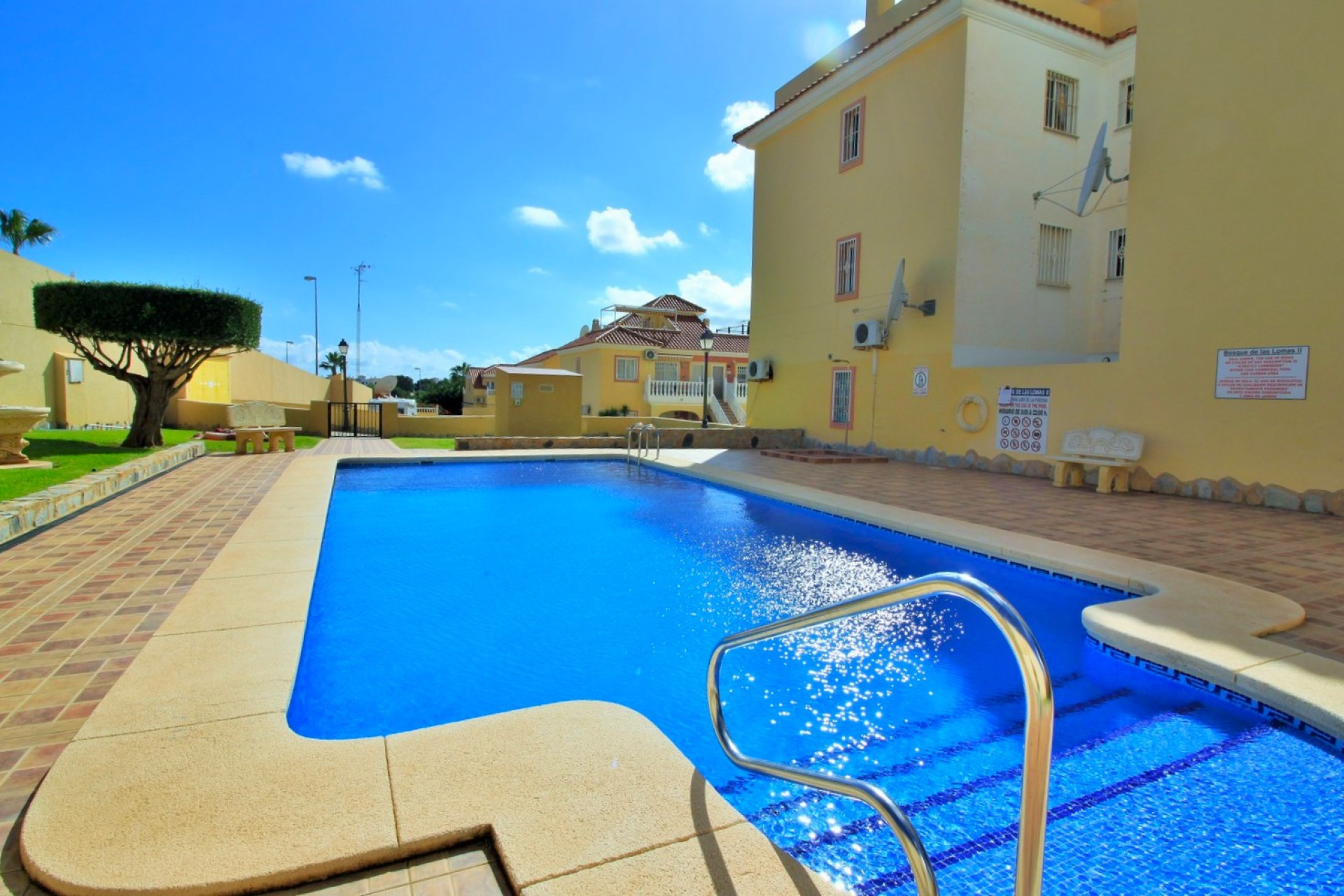 Revente - Maison de ville - Villamartin