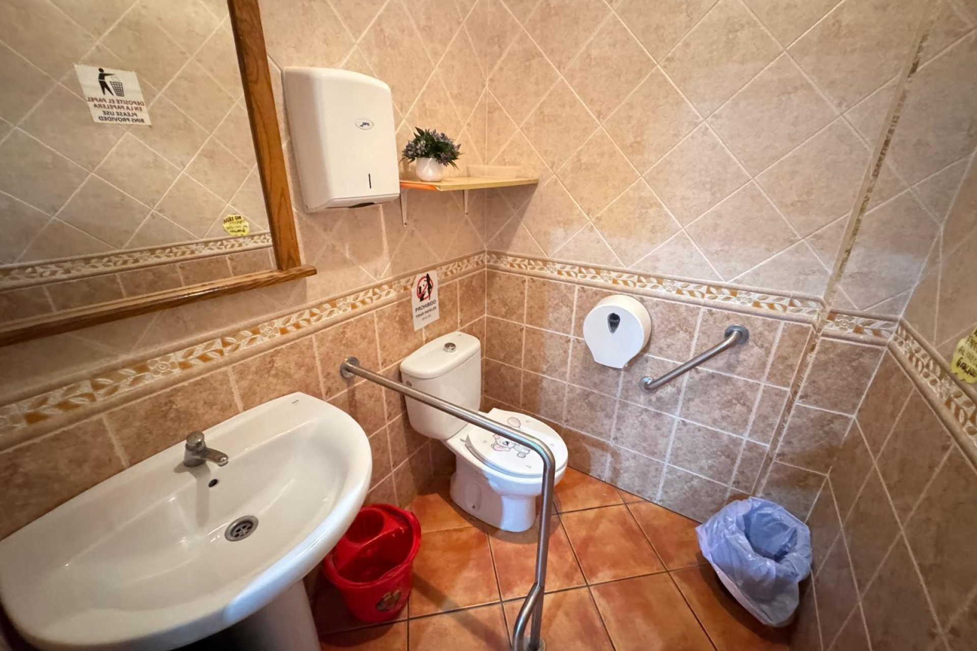 Revente - Negocio - Torrevieja - Estacion de autobuses