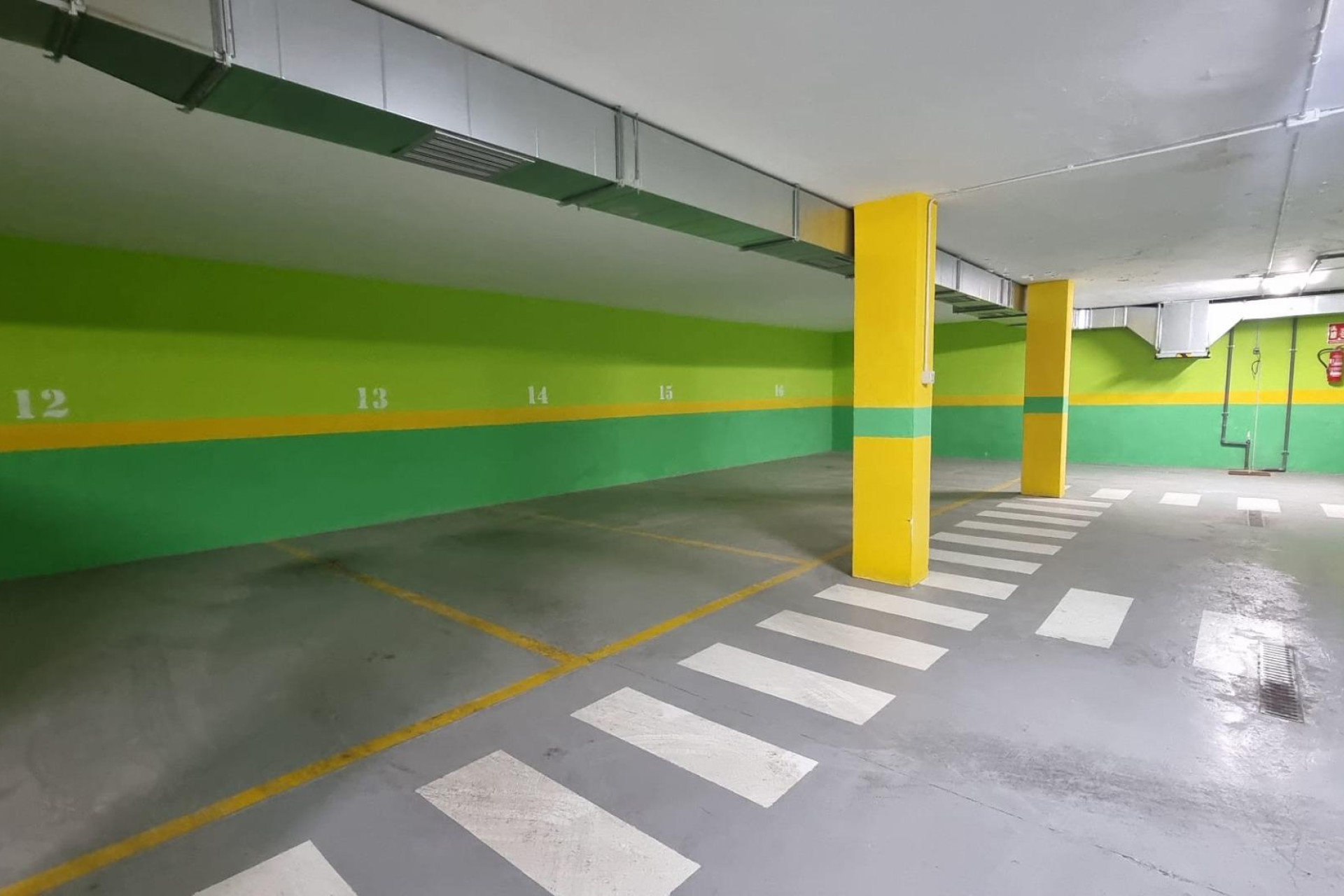 Revente - Parking - Torrevieja - Playa de los Locos