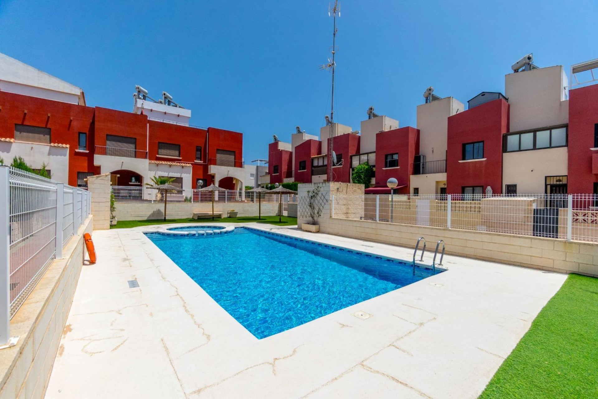 Revente - Terraced house - Torrevieja - Aguas Nuevas
