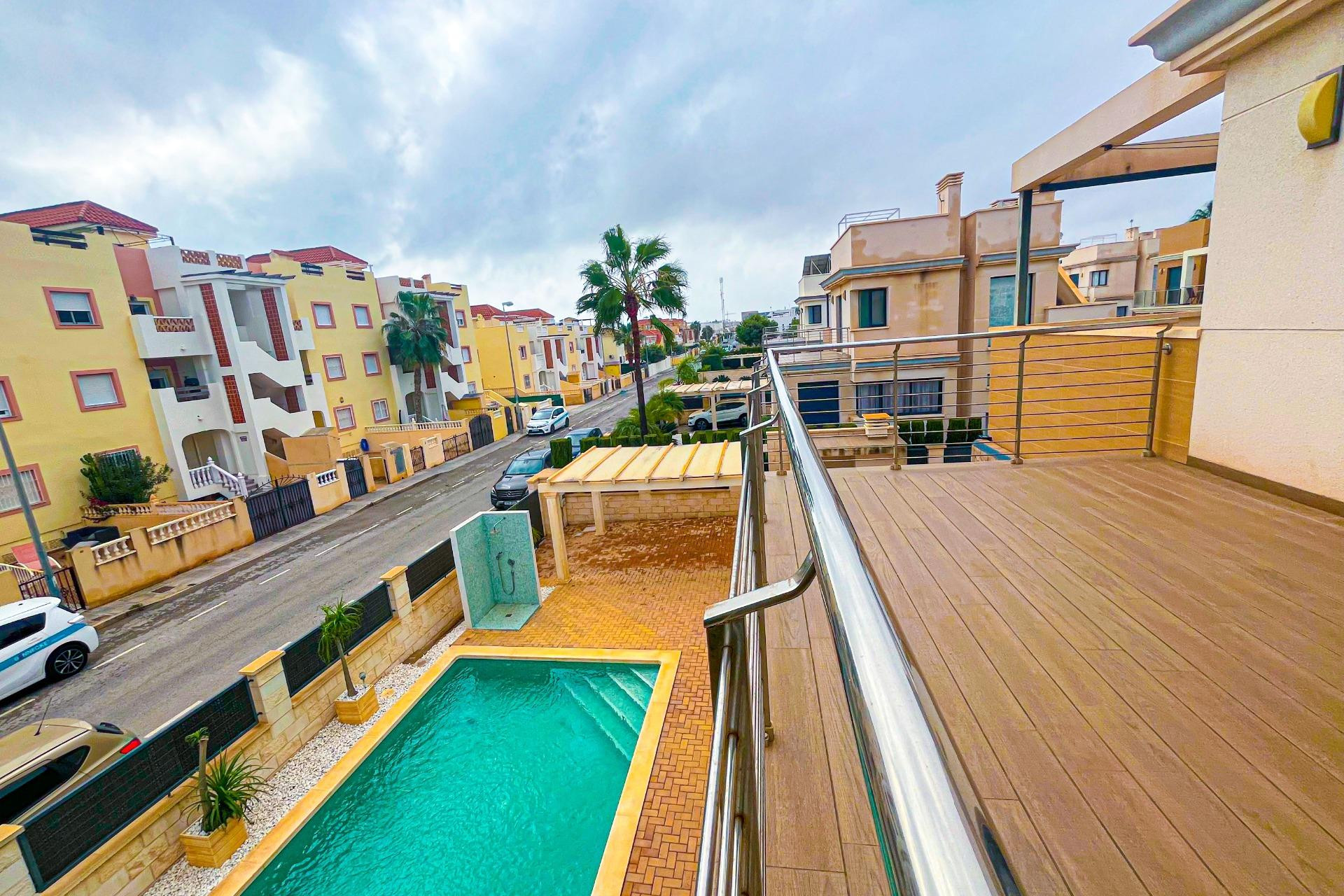 Revente - Villa de Lujo - Orihuela Costa - La Zenia