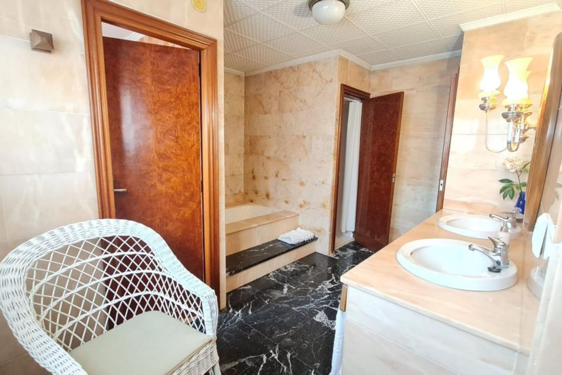Revente - Villa - Elda