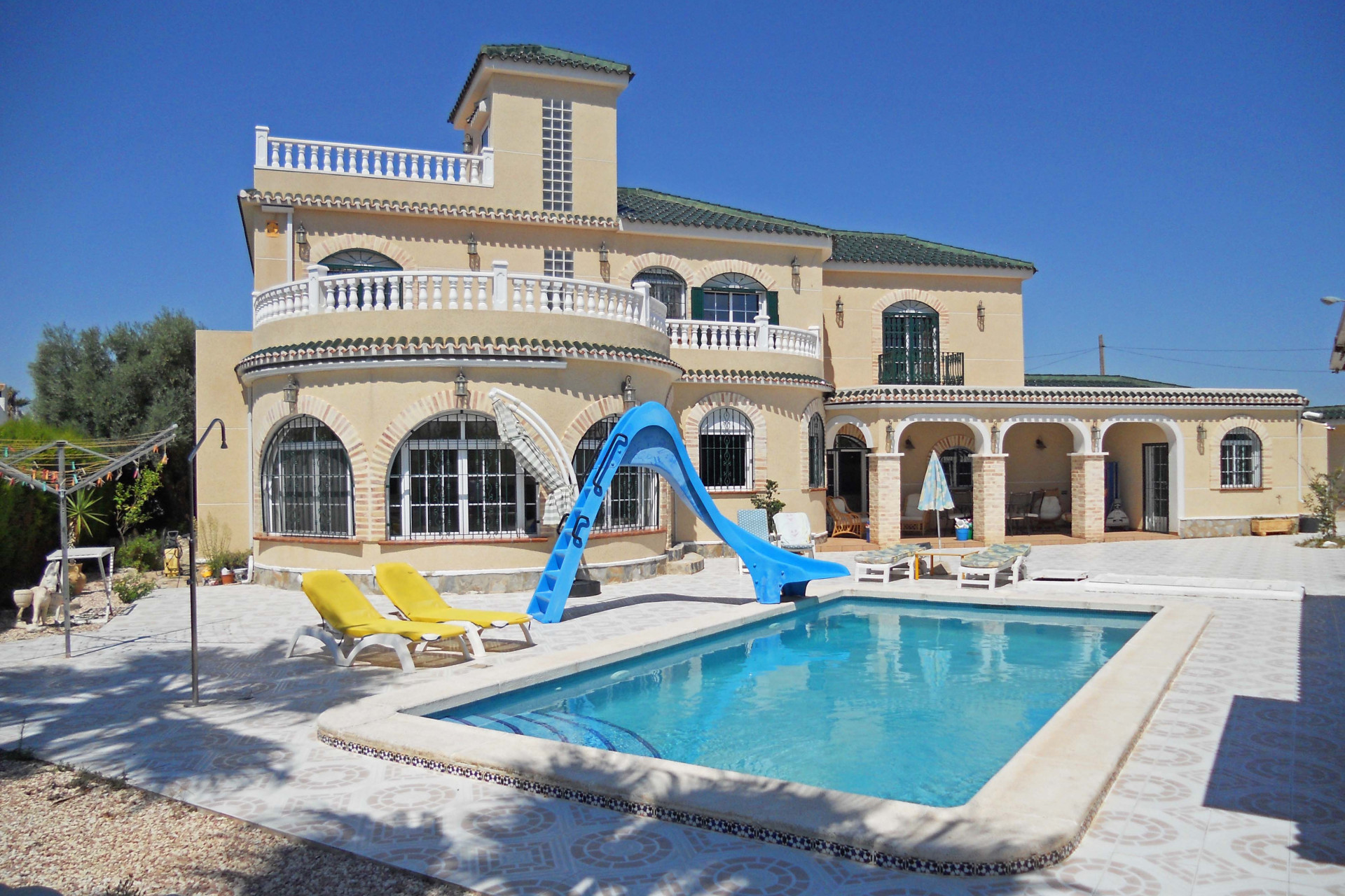 Revente - Villa for sale - Torrevieja - El Chaparral