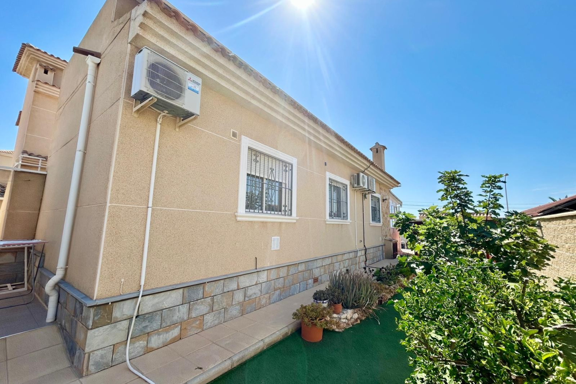 Revente - Villa for sale - Torrevieja - La Siesta