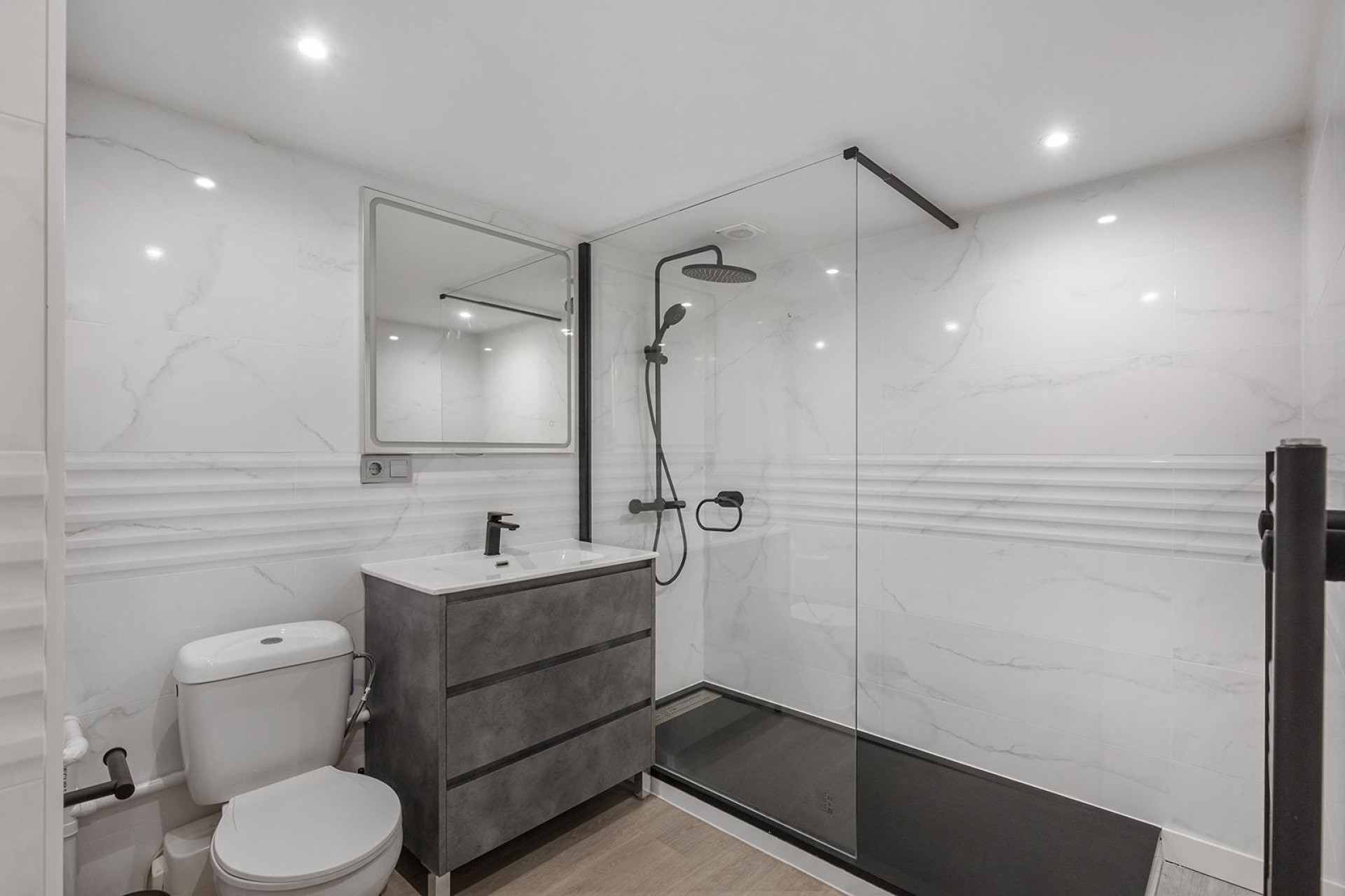 Revente - Villa - Guardamar del Segura - Urbanizaciones