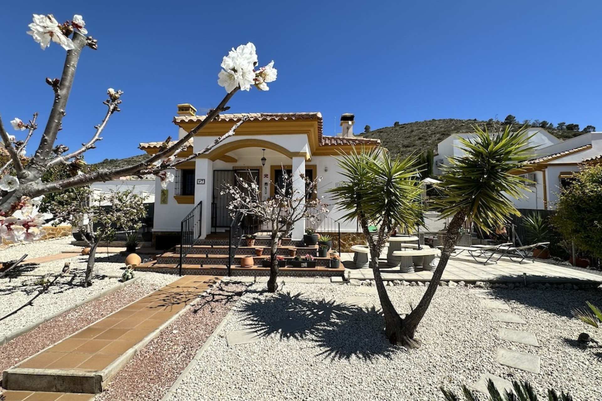 Revente - Villa - HONDON DE LAS NIEVES