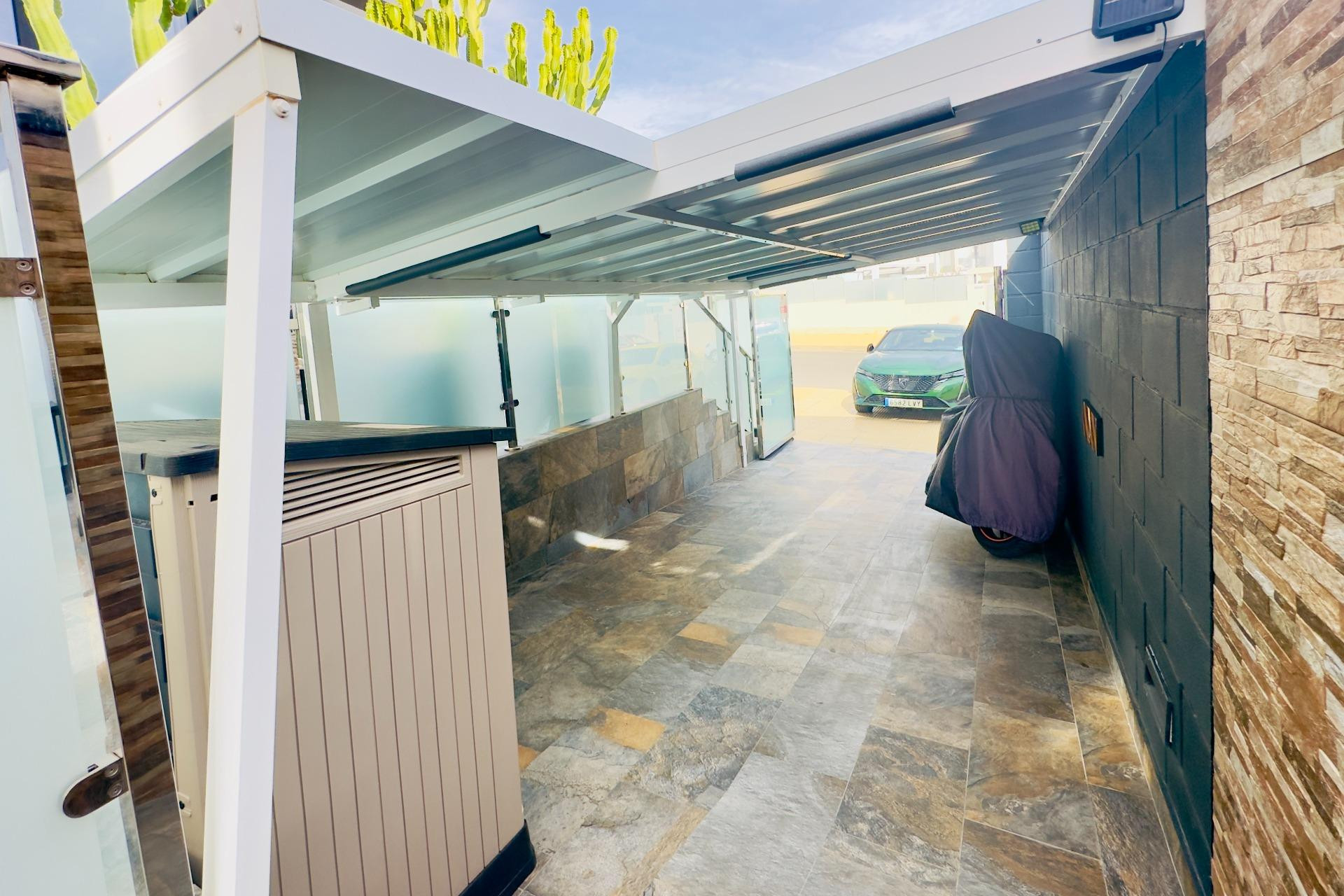 Revente - Villa - Orihuela Costa - Lomas de Cabo Roig