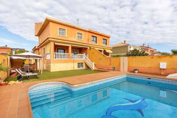 Semi Detached Villa - Resale - Torrevieja - Aguas Nuevas