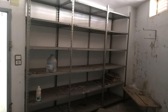 Storeroom - Resale - Torrevieja - Estacion de autobuses