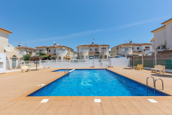 Terraced house - Revente - Torrevieja - Aguas Nuevas