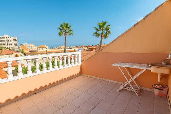 Terraced house / Townhouse - Herverkoop - La Mata - La Mata